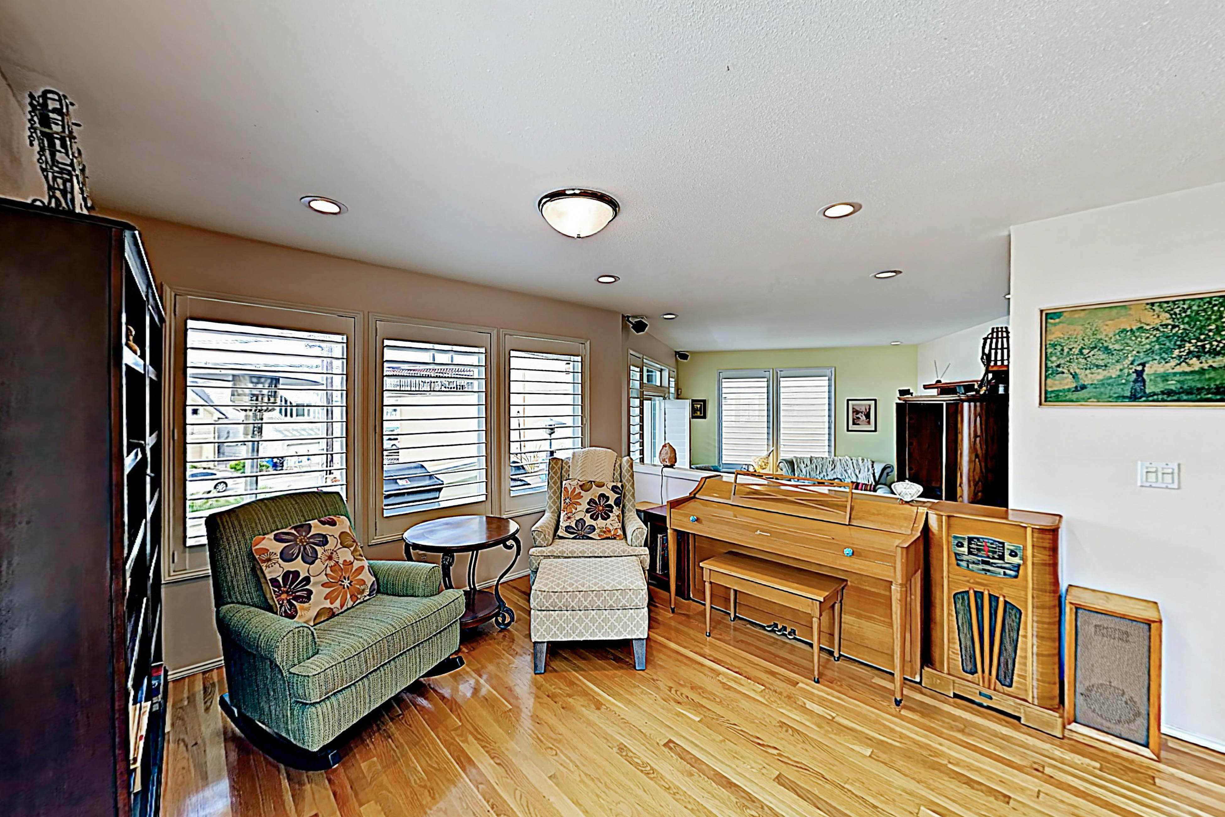 Alki Adventures 4 BD Seattle, WA Vacation Rental Vacasa