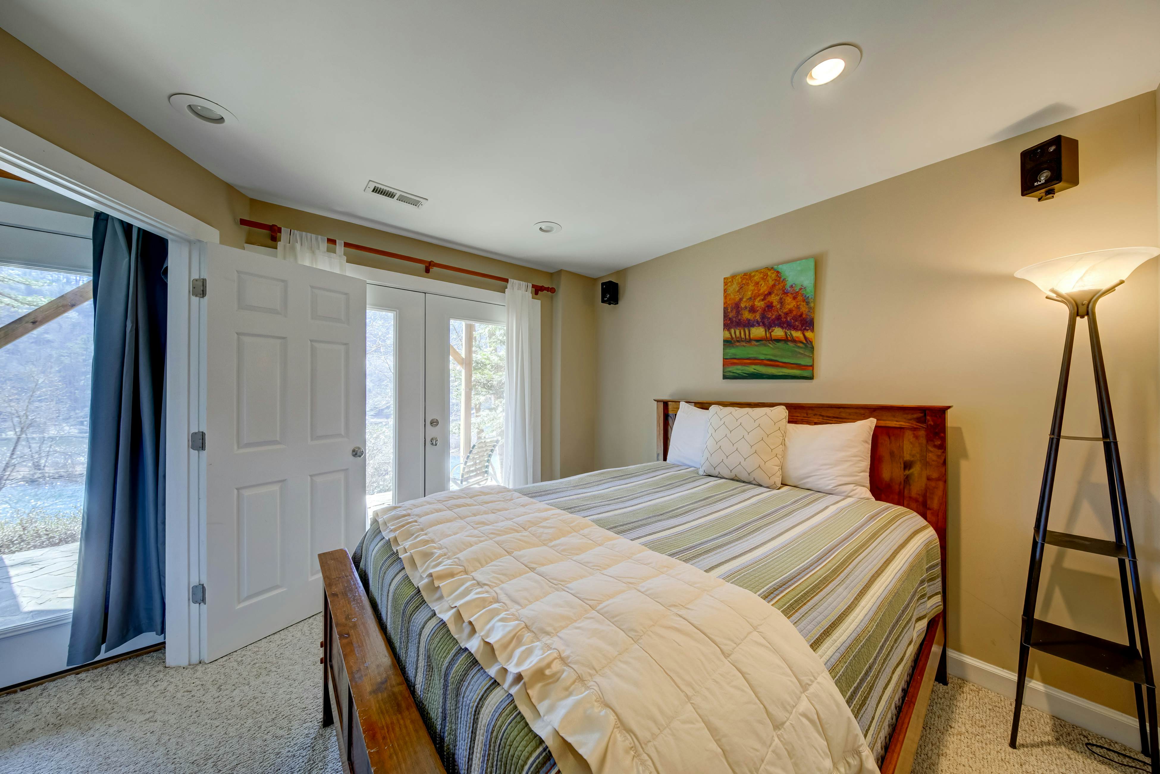 Lakeside Retreat on Lake Rabun