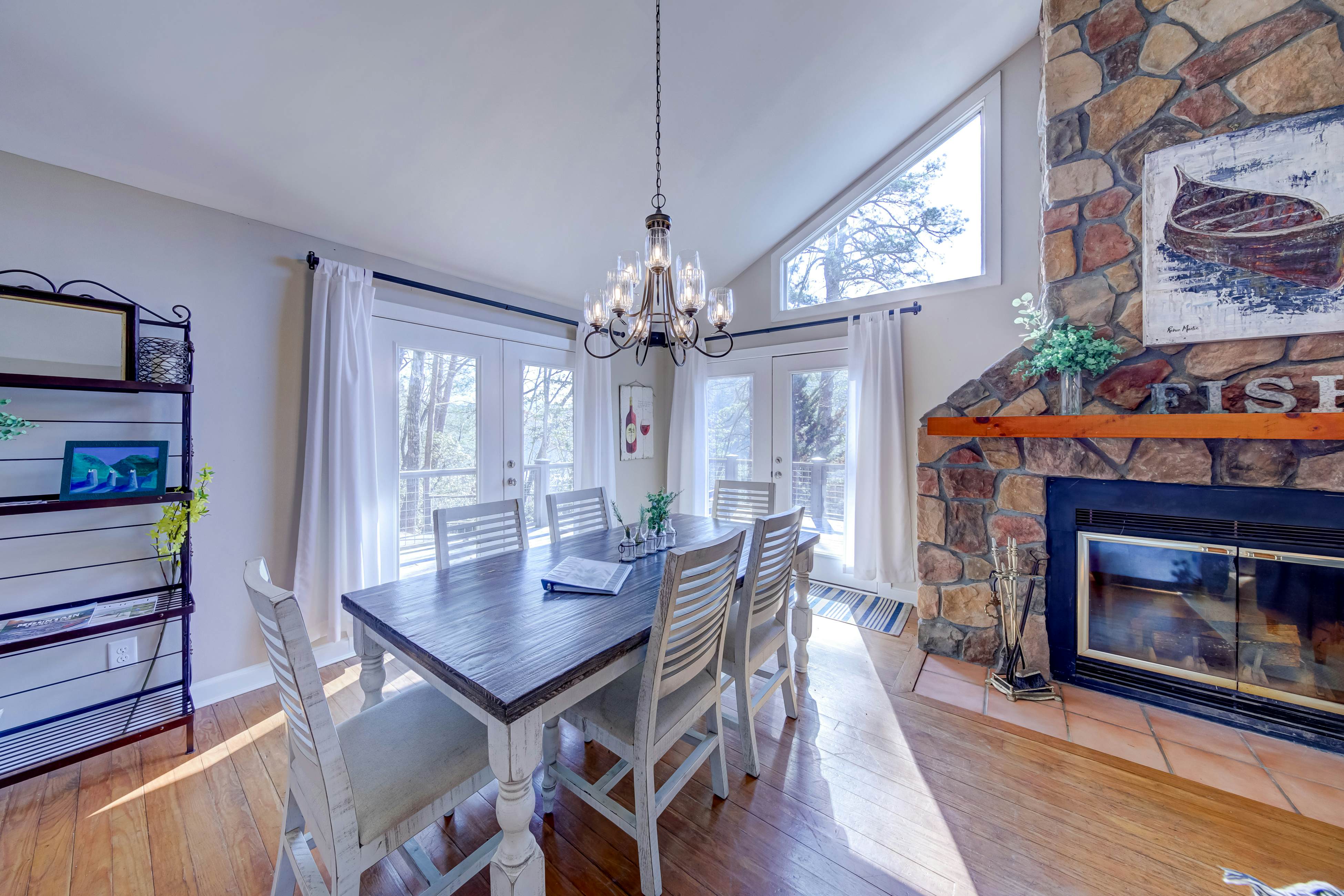 Lakeside Retreat on Lake Rabun