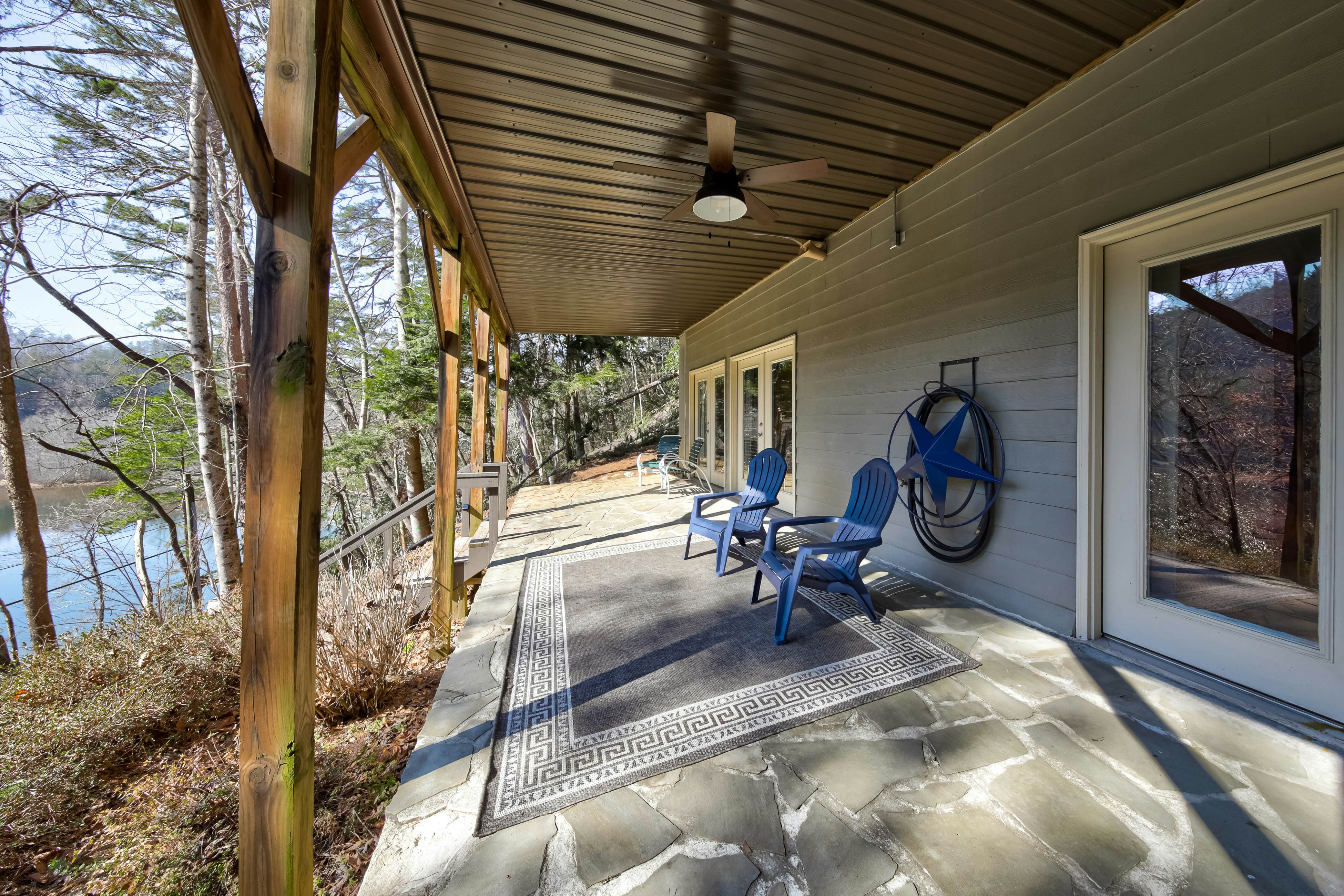 Lakeside Retreat on Lake Rabun