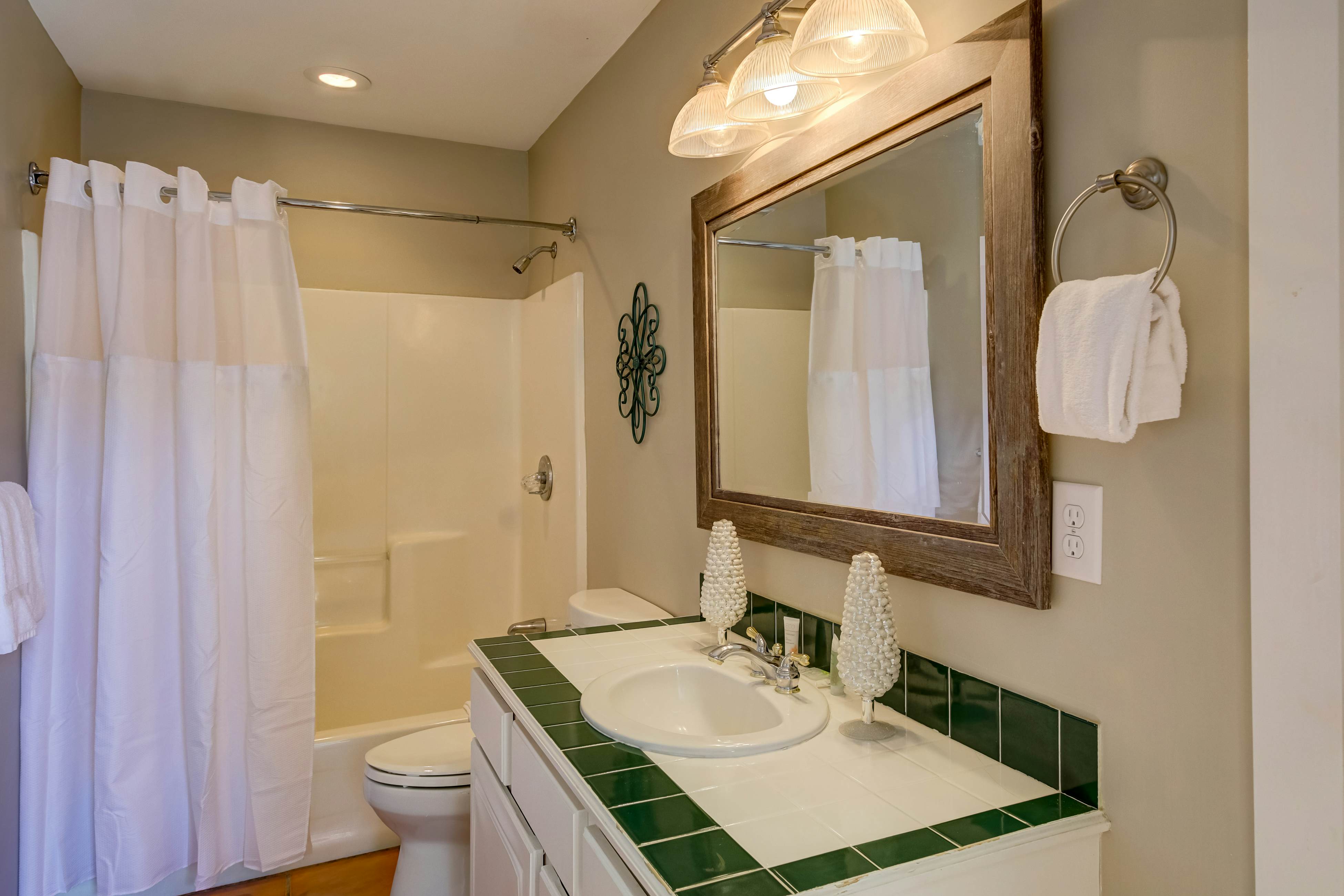 Lakeside Retreat on Lake Rabun