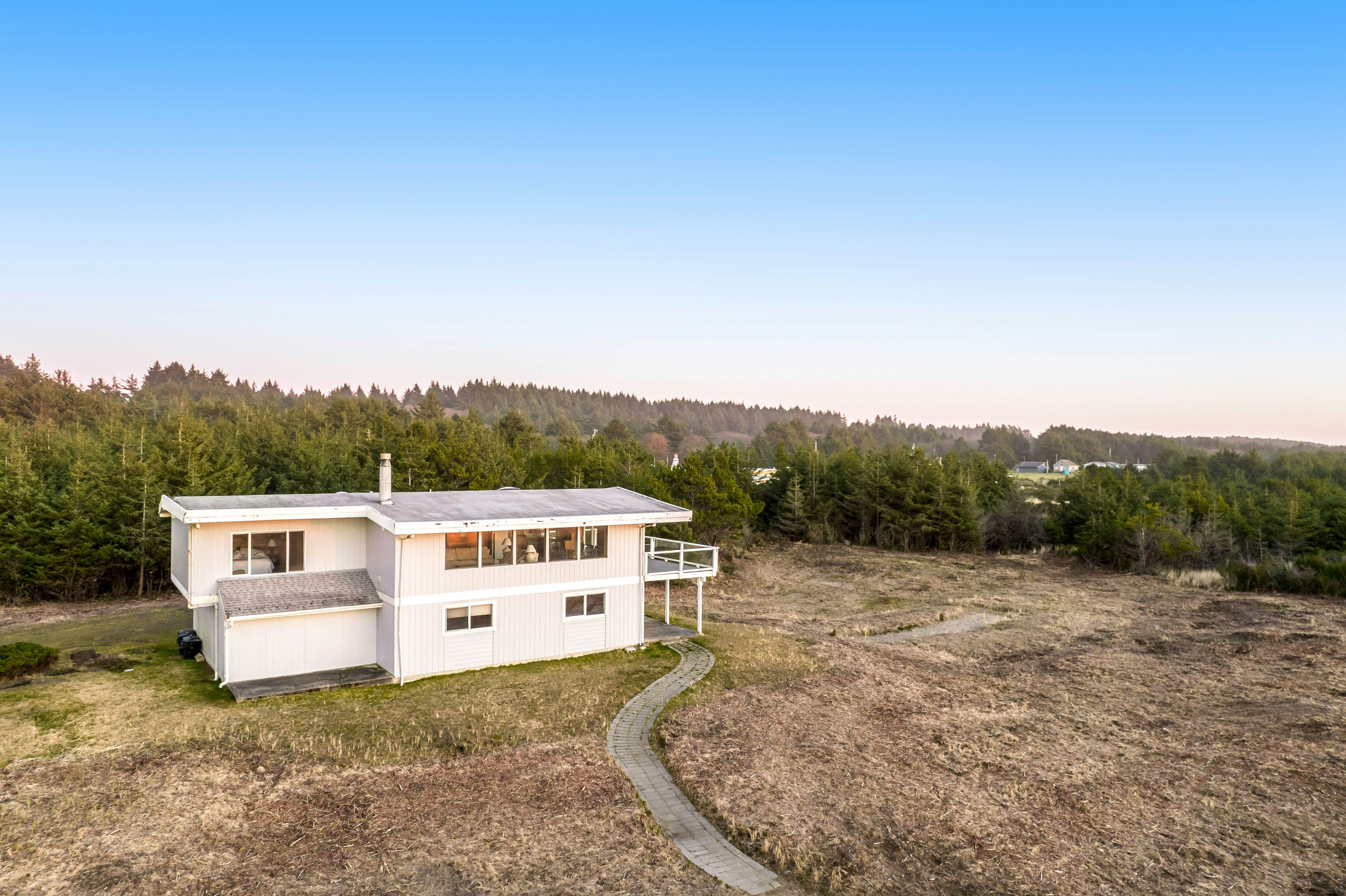 Copalis Beach Hideaway 4 BD Copalis Beach, WA Vacation Rental Vacasa