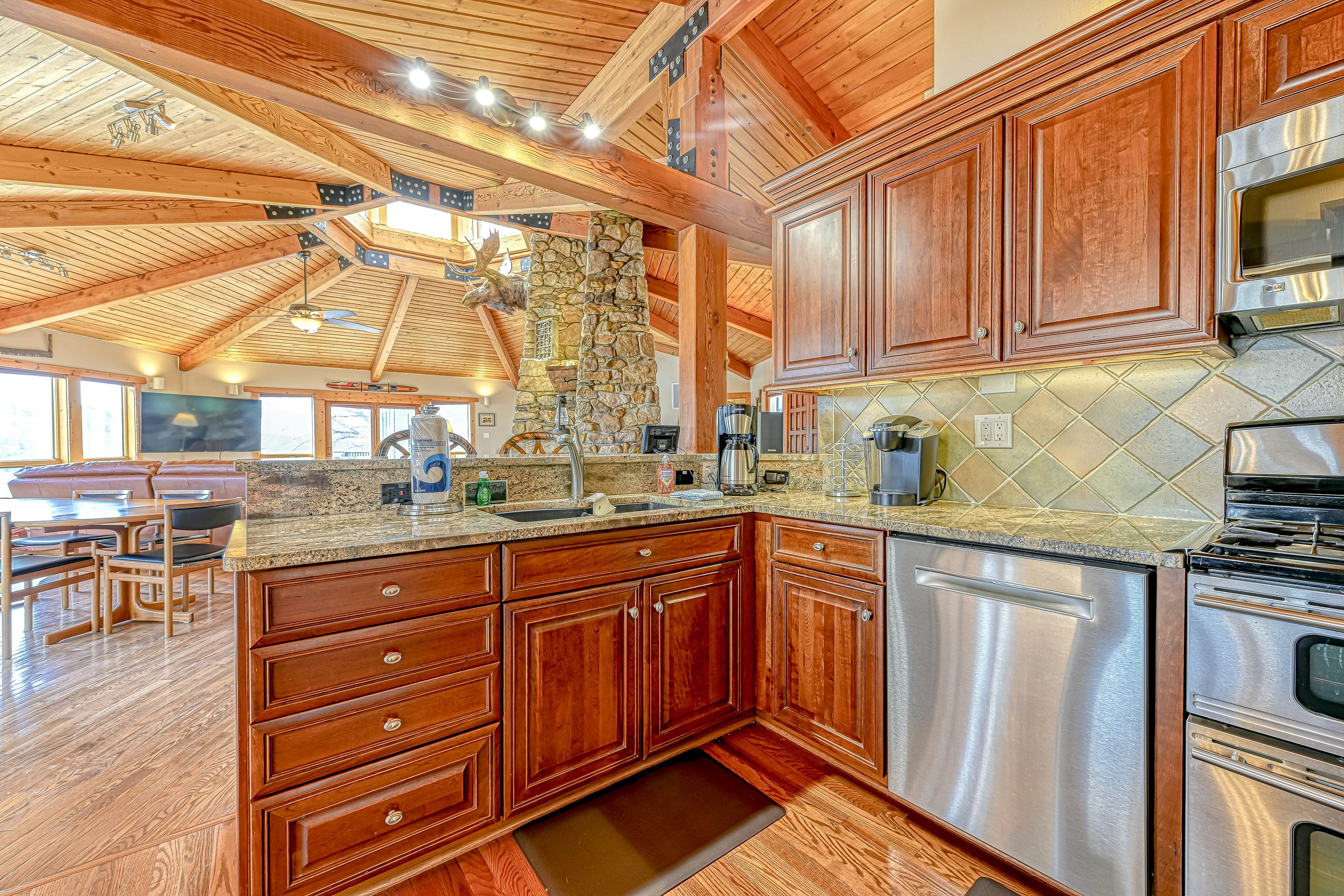 Flying Moose Lodge at Lake Anna