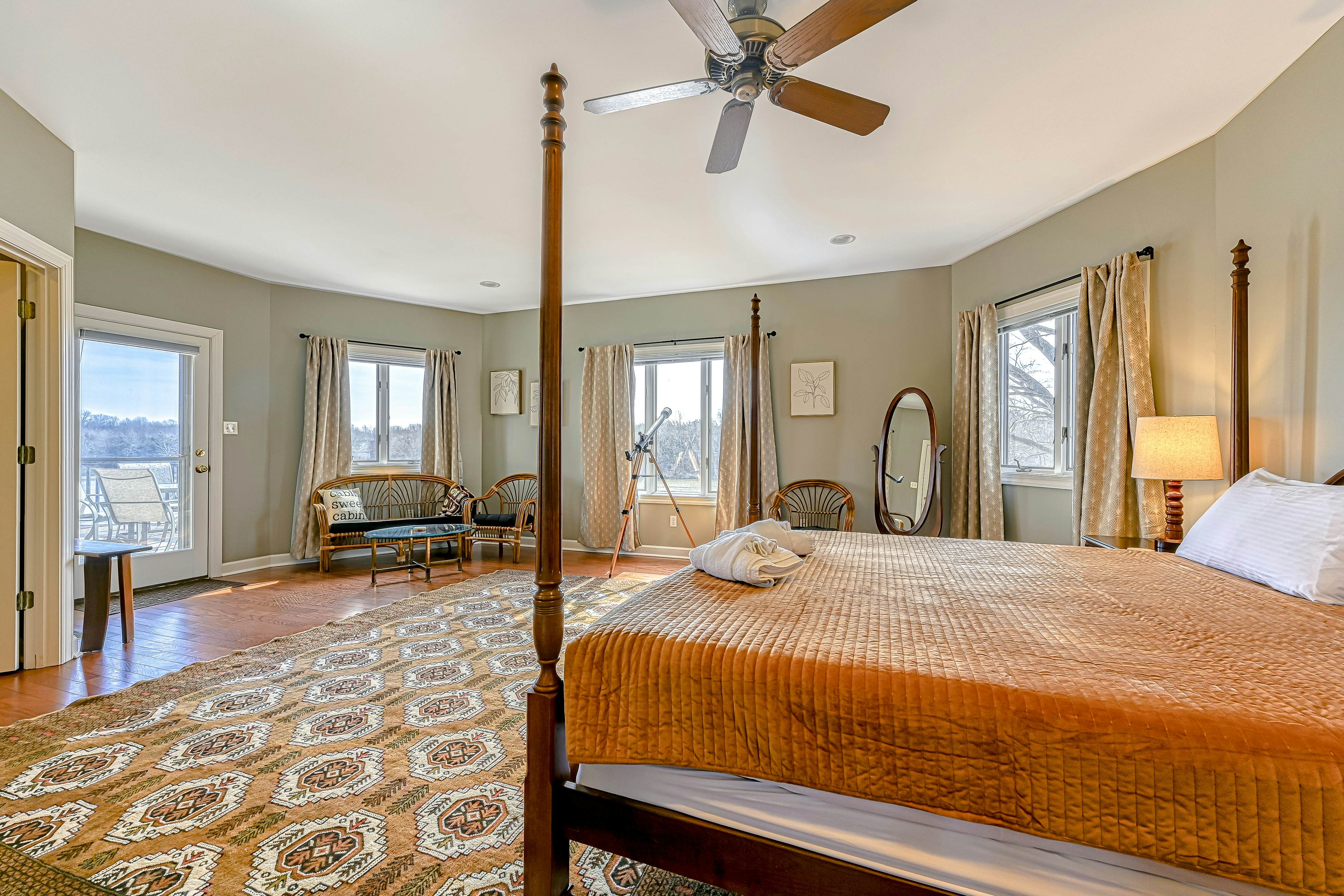 Flying Moose Lodge at Lake Anna