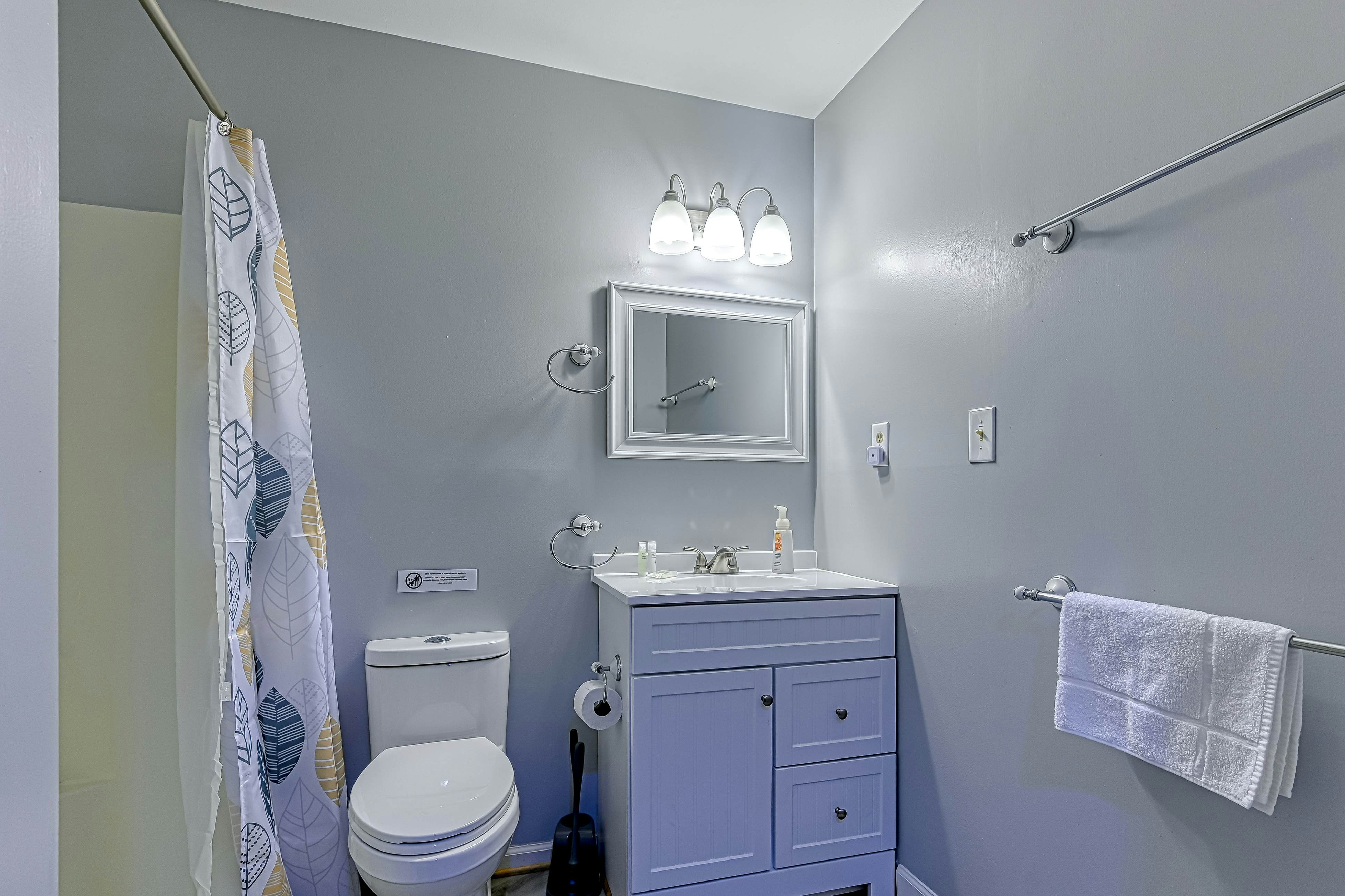 Flying Moose Lodge at Lake Anna