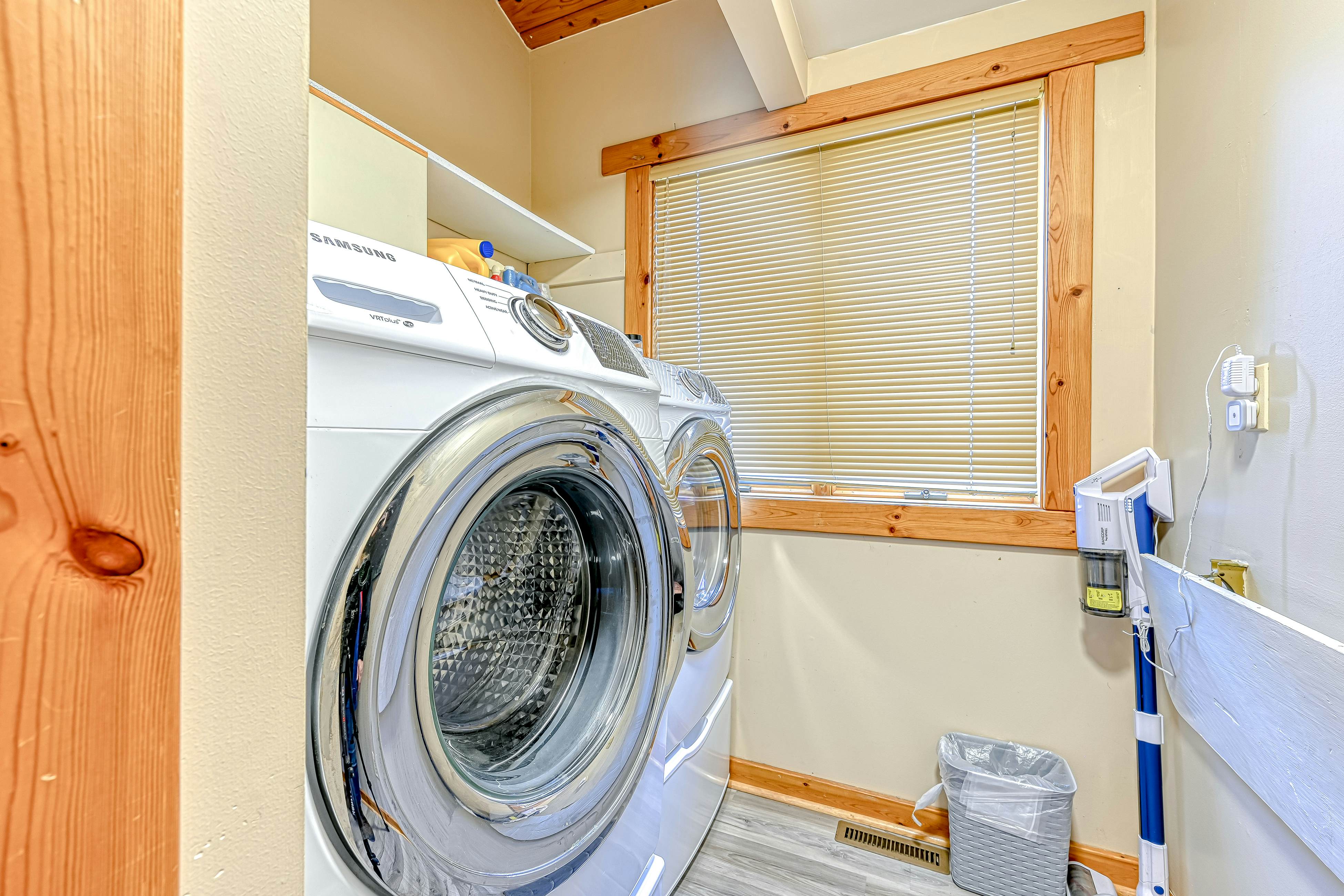 Flying Moose Lodge at Lake Anna