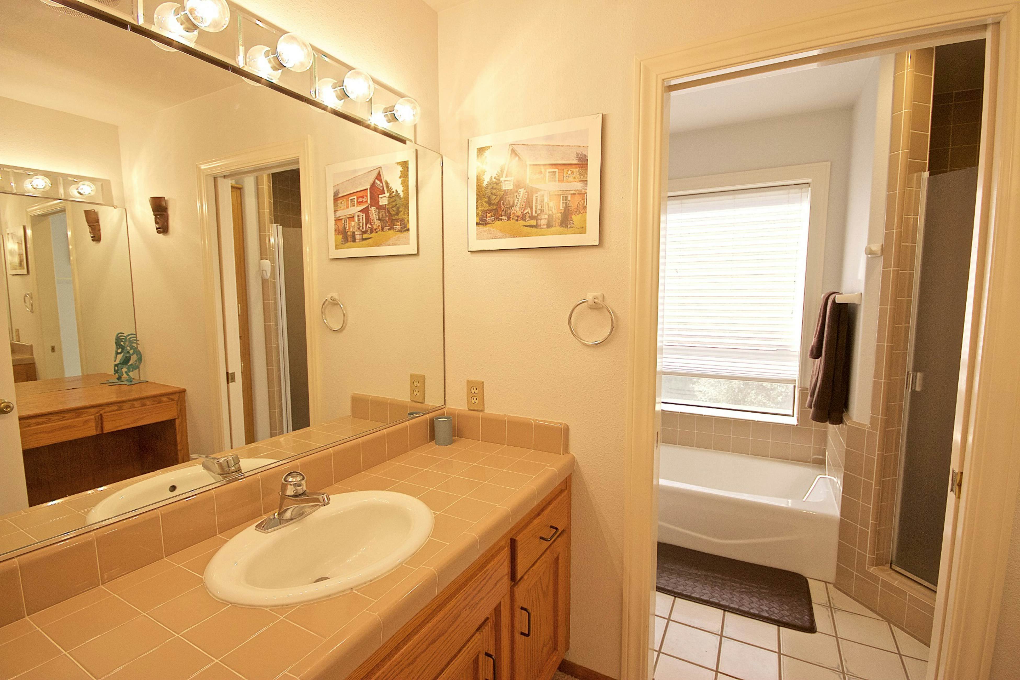 Yosemite Nutter Ranch 3 BD Mariposa, CA Vacation Rental Vacasa