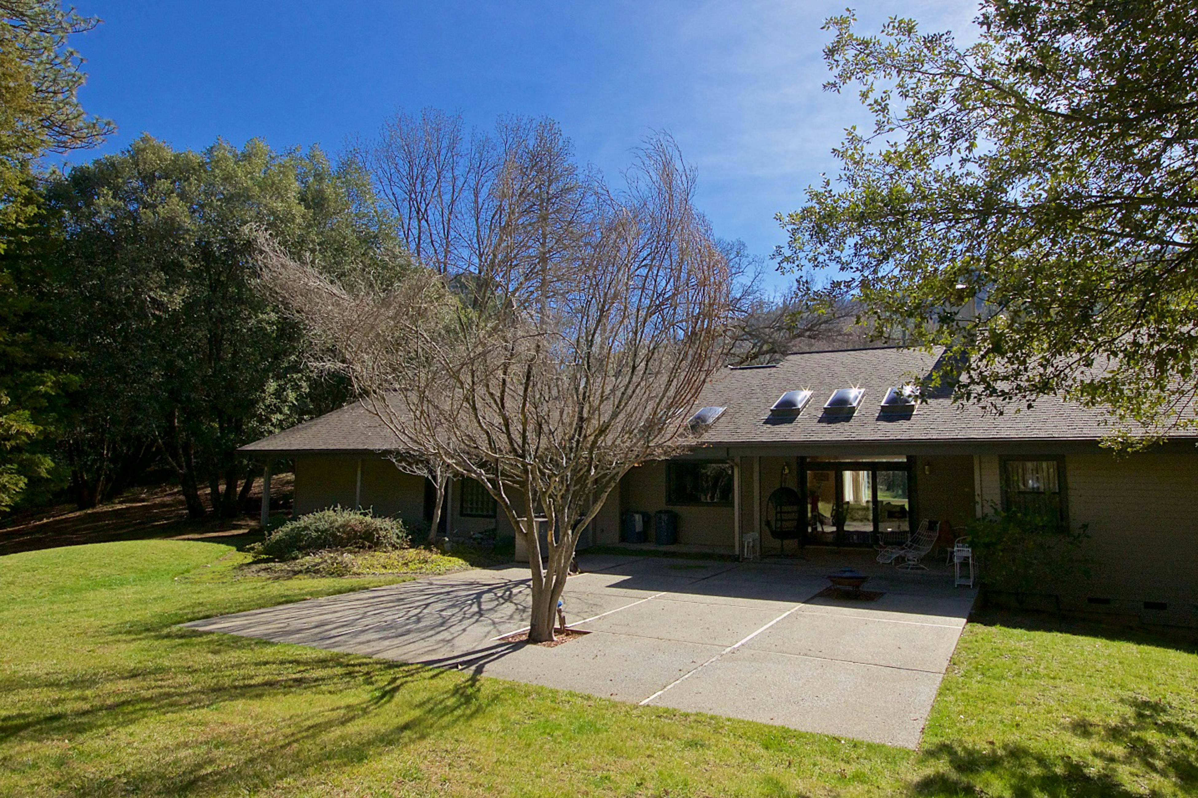 Yosemite Nutter Ranch 3 BD Mariposa, CA Vacation Rental Vacasa