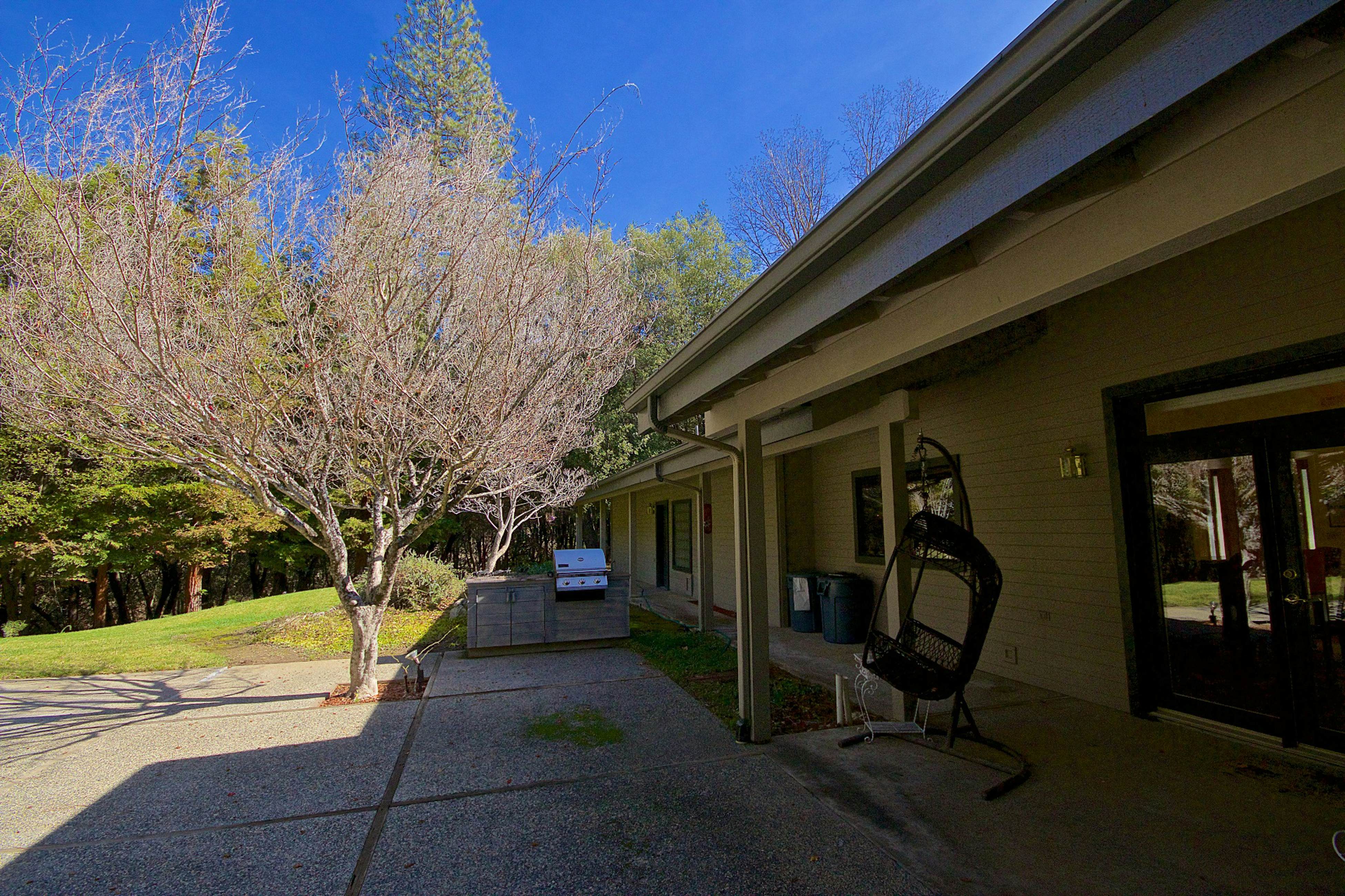 Yosemite Nutter Ranch 3 BD Mariposa, CA Vacation Rental Vacasa