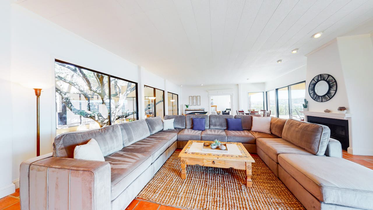 Private Courtyard 4 BD Lago Vista, TX Vacation Rental Vacasa