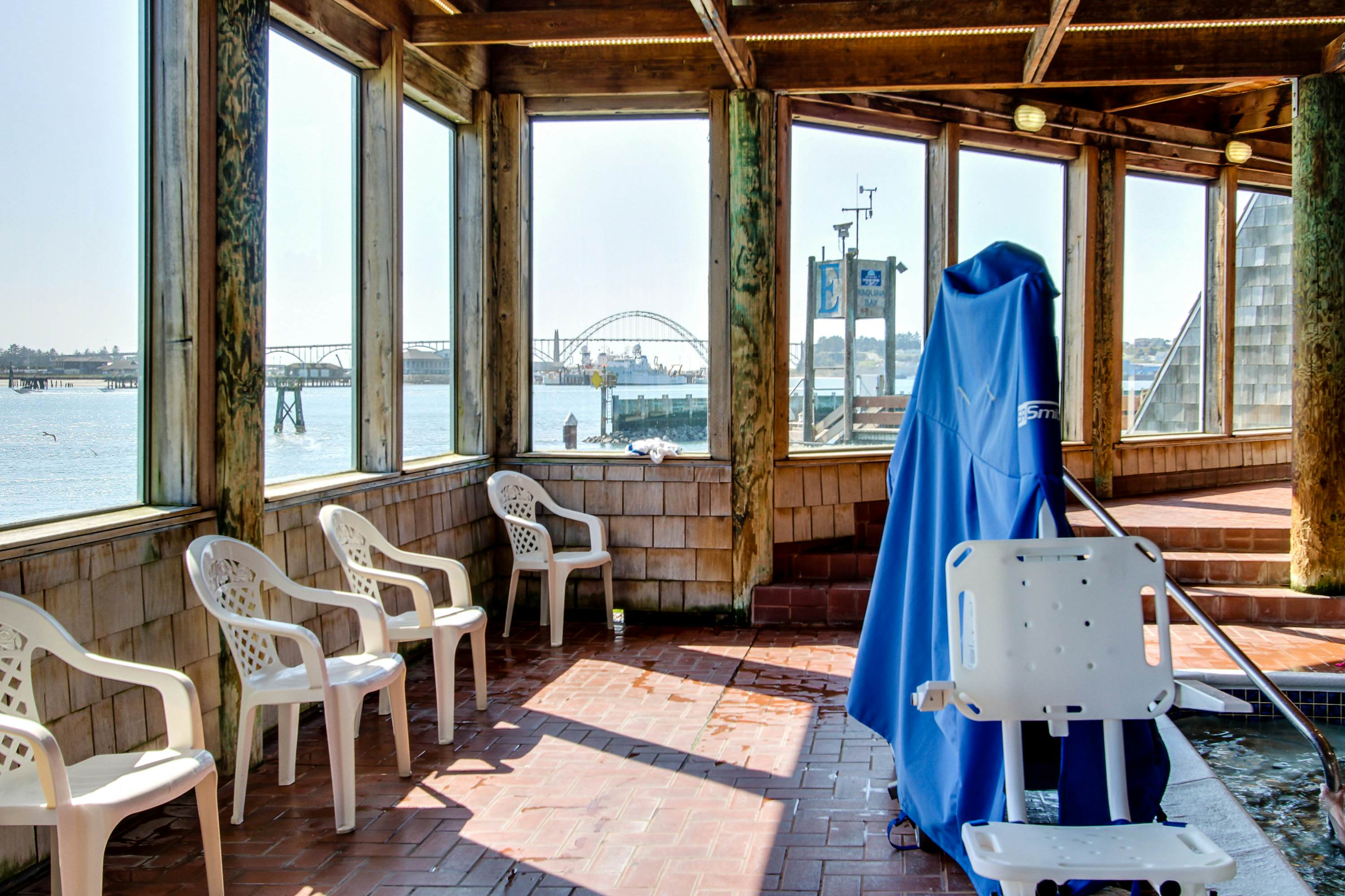 Embarcadero Condo E225 2 BD Newport, OR Vacation Rental Vacasa