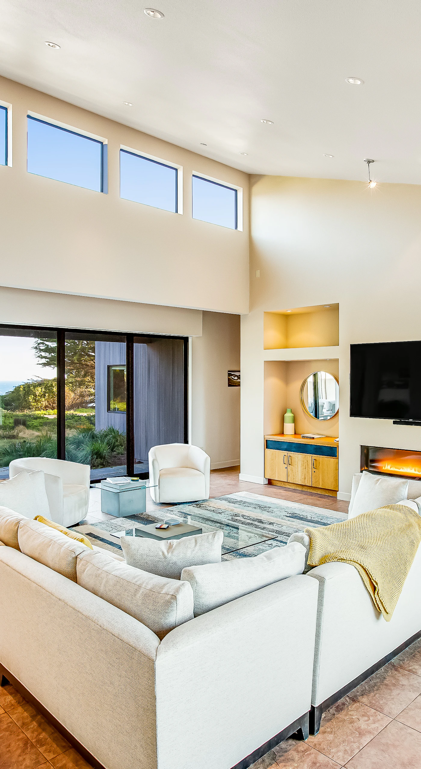 Step outside to breathtaking ocean views that invite you to breathe in the coastal air and embrace the tranquility of Sea Ranch.