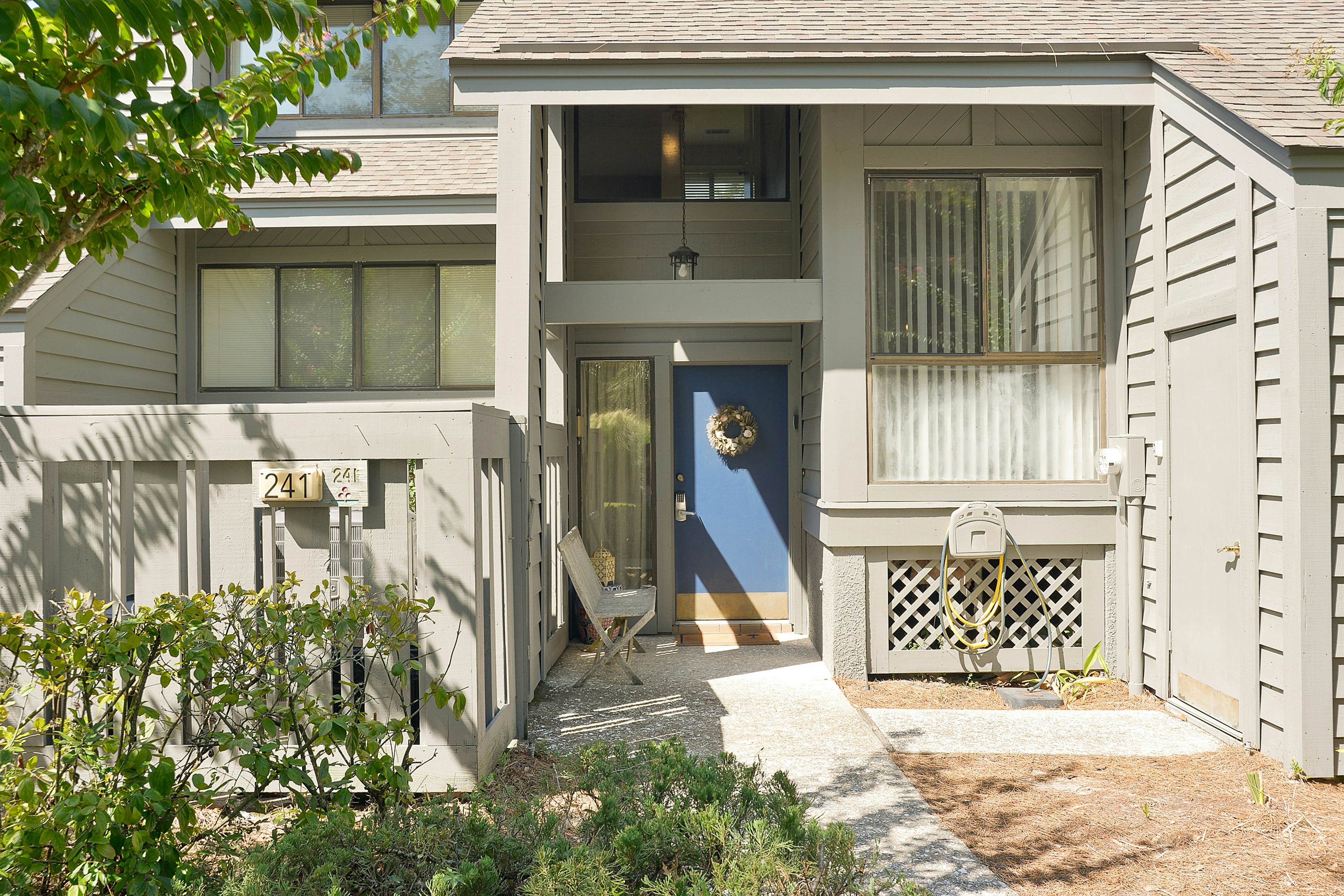 Turnberry Village 241