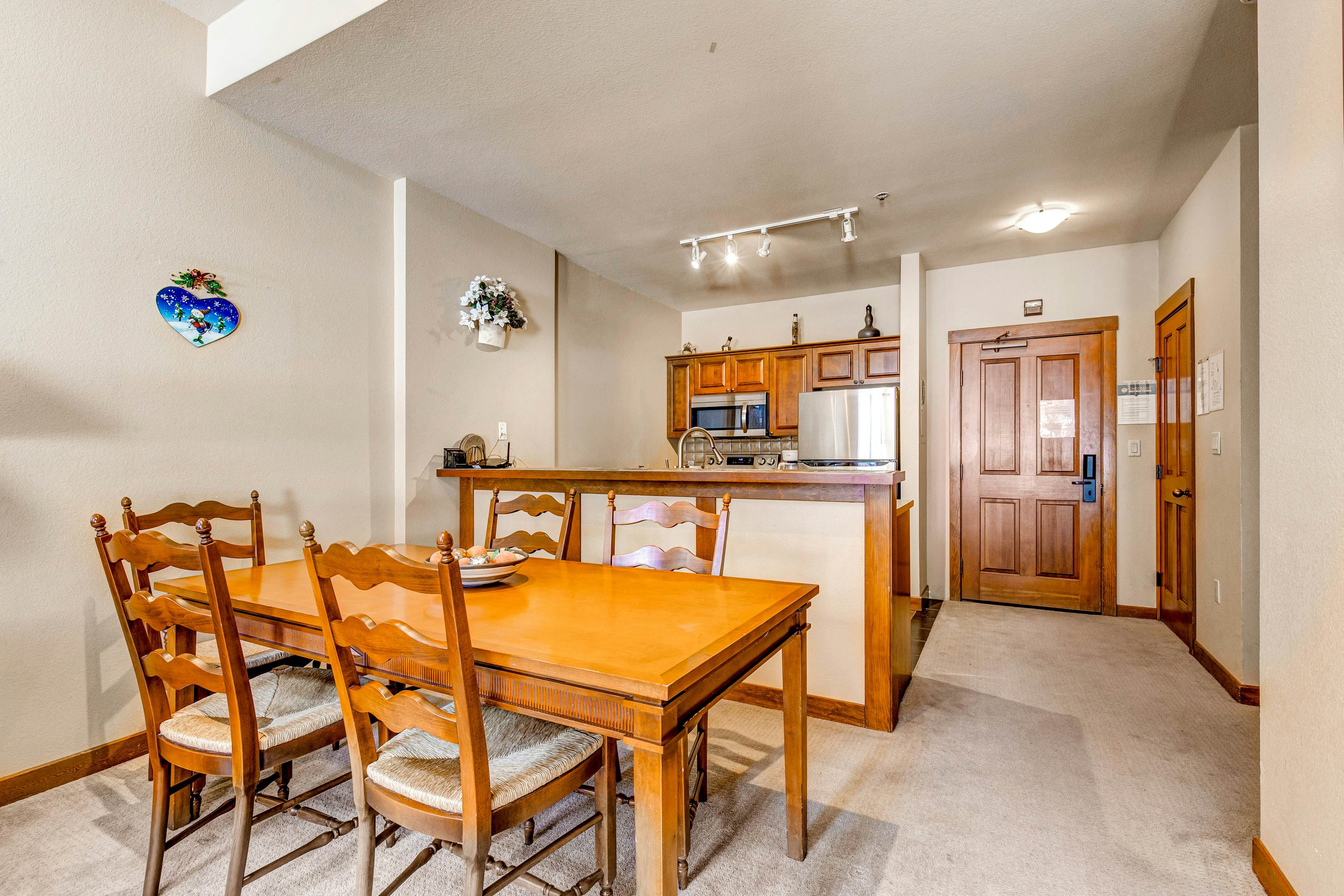 Powderhorn Lodge 107 - Columbine Suite