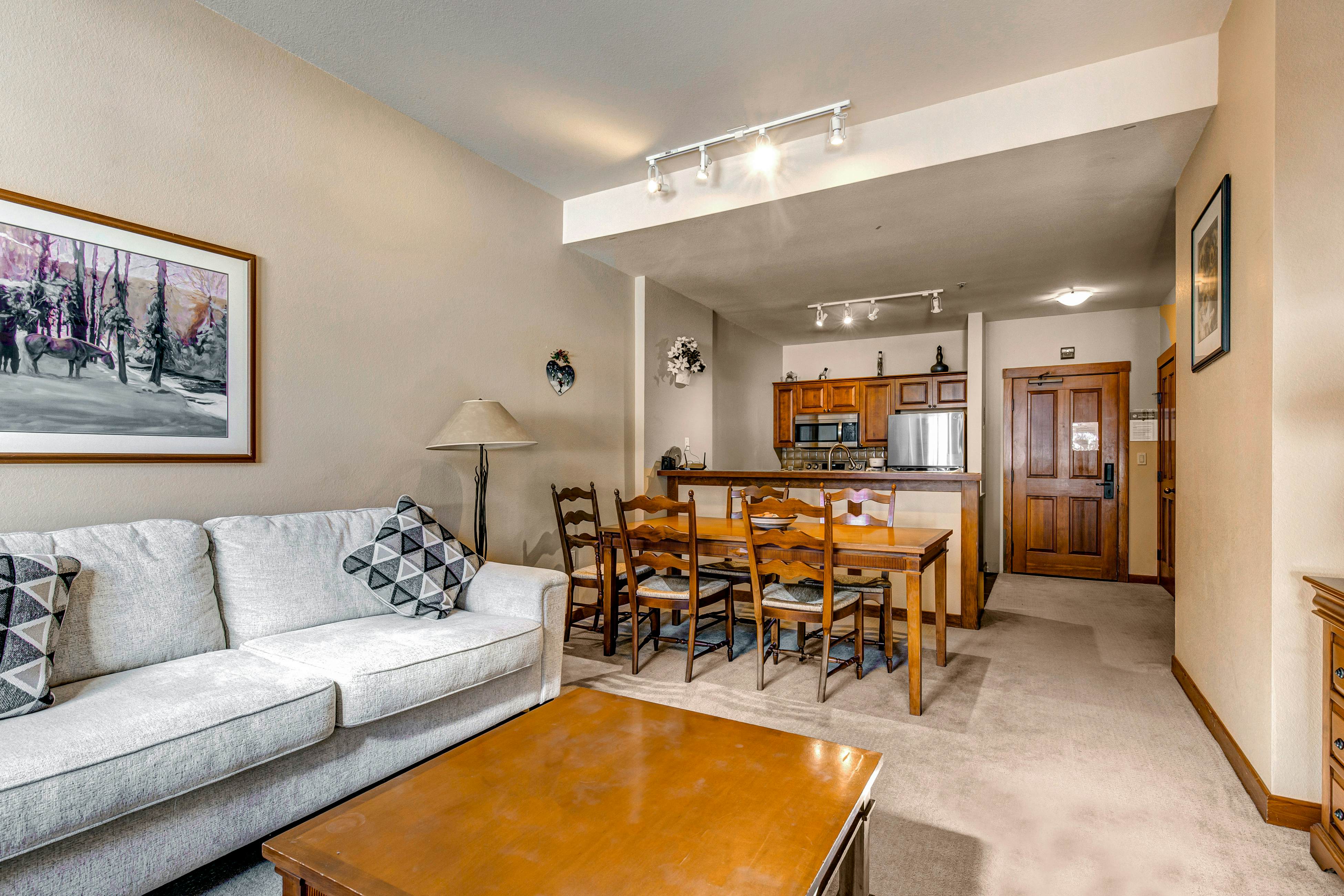 Powderhorn Lodge 107 - Columbine Suite