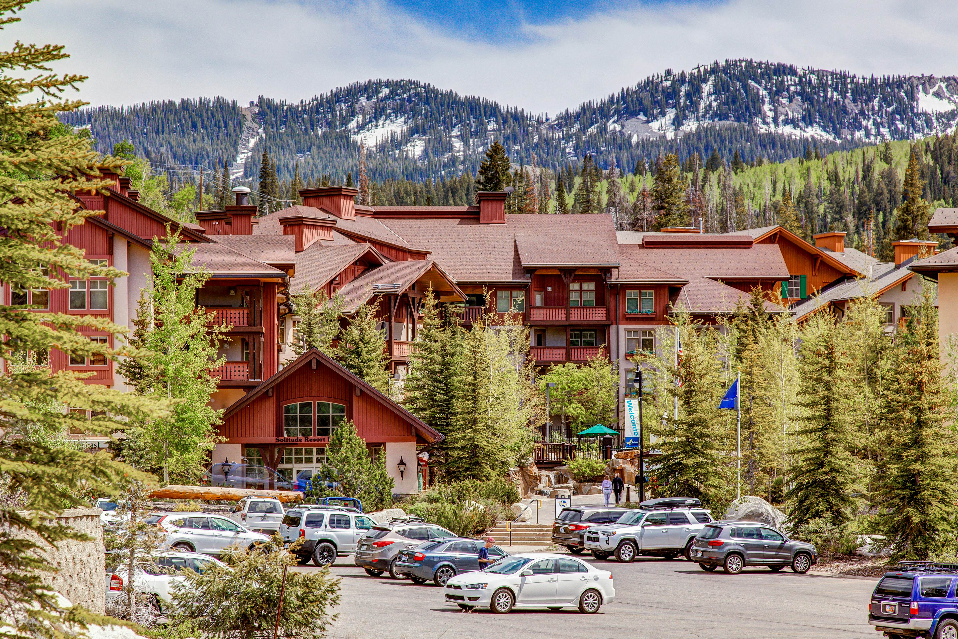 Powderhorn Lodge 107 - Columbine Suite