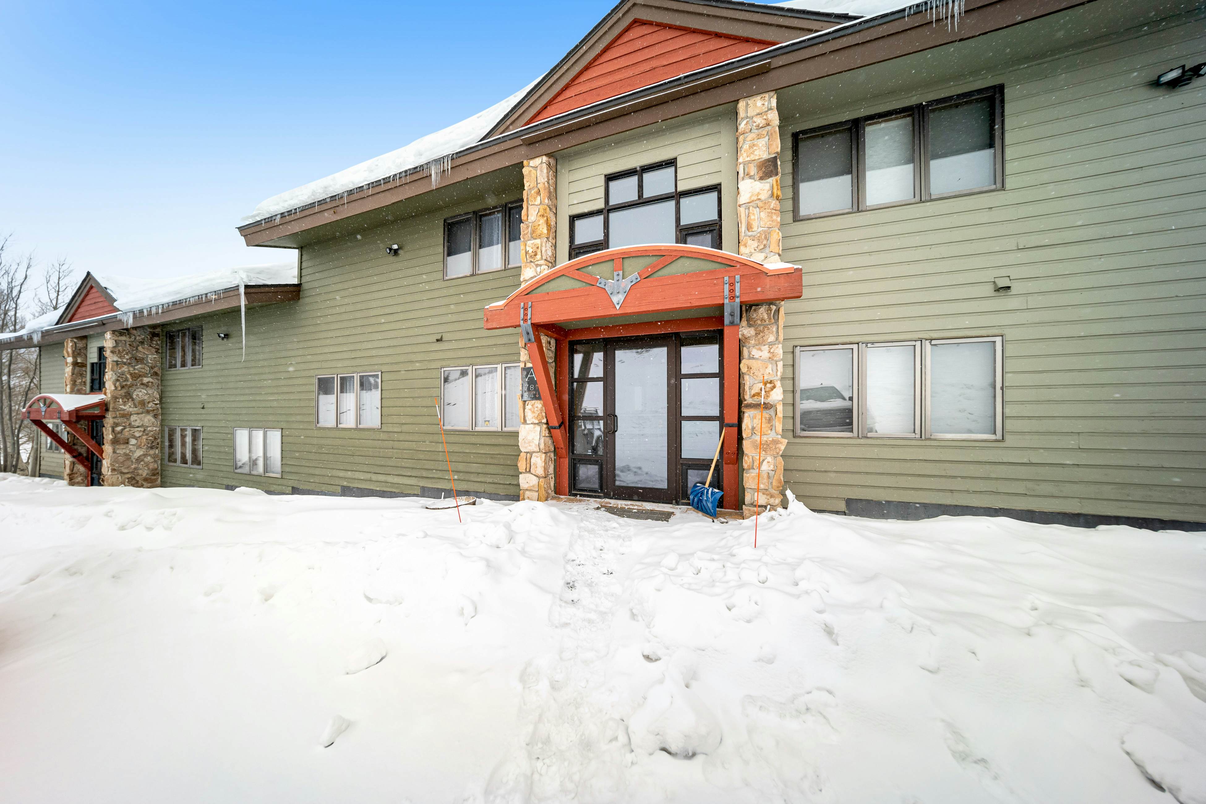 Granby Condo with Views 