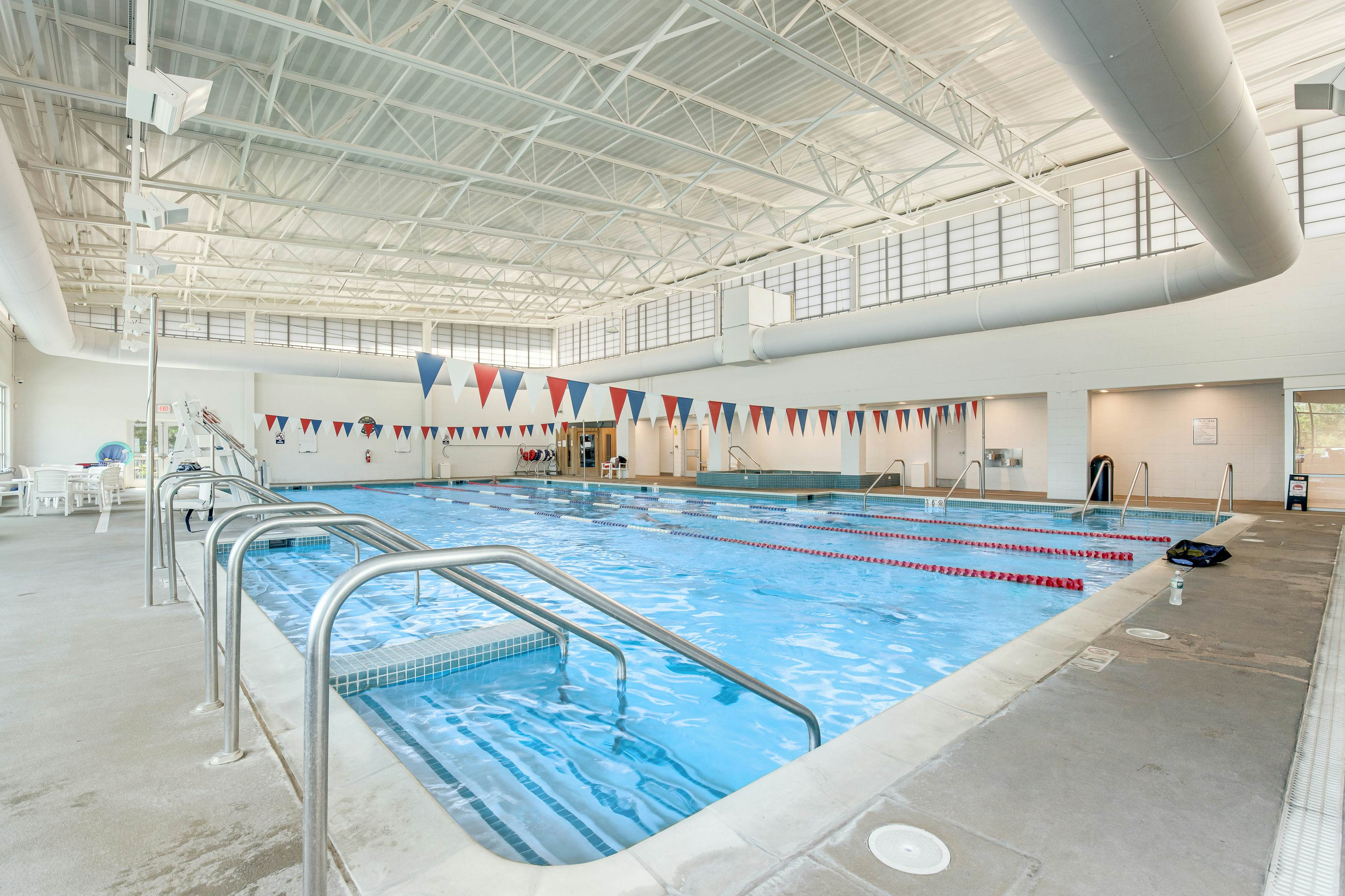 Sea Colony - 53033 Lakeshore Dr