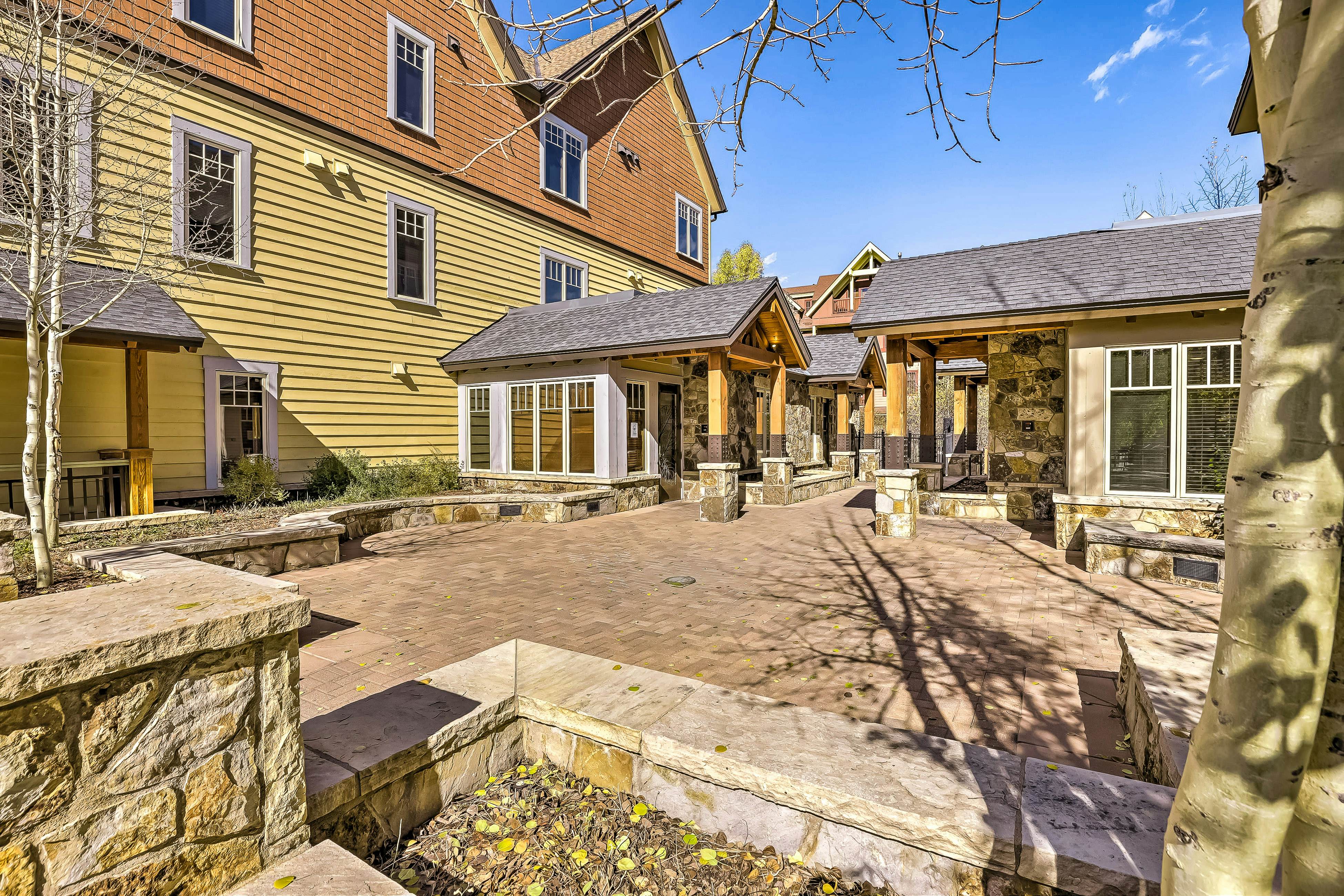 Water House On Main Street #6208