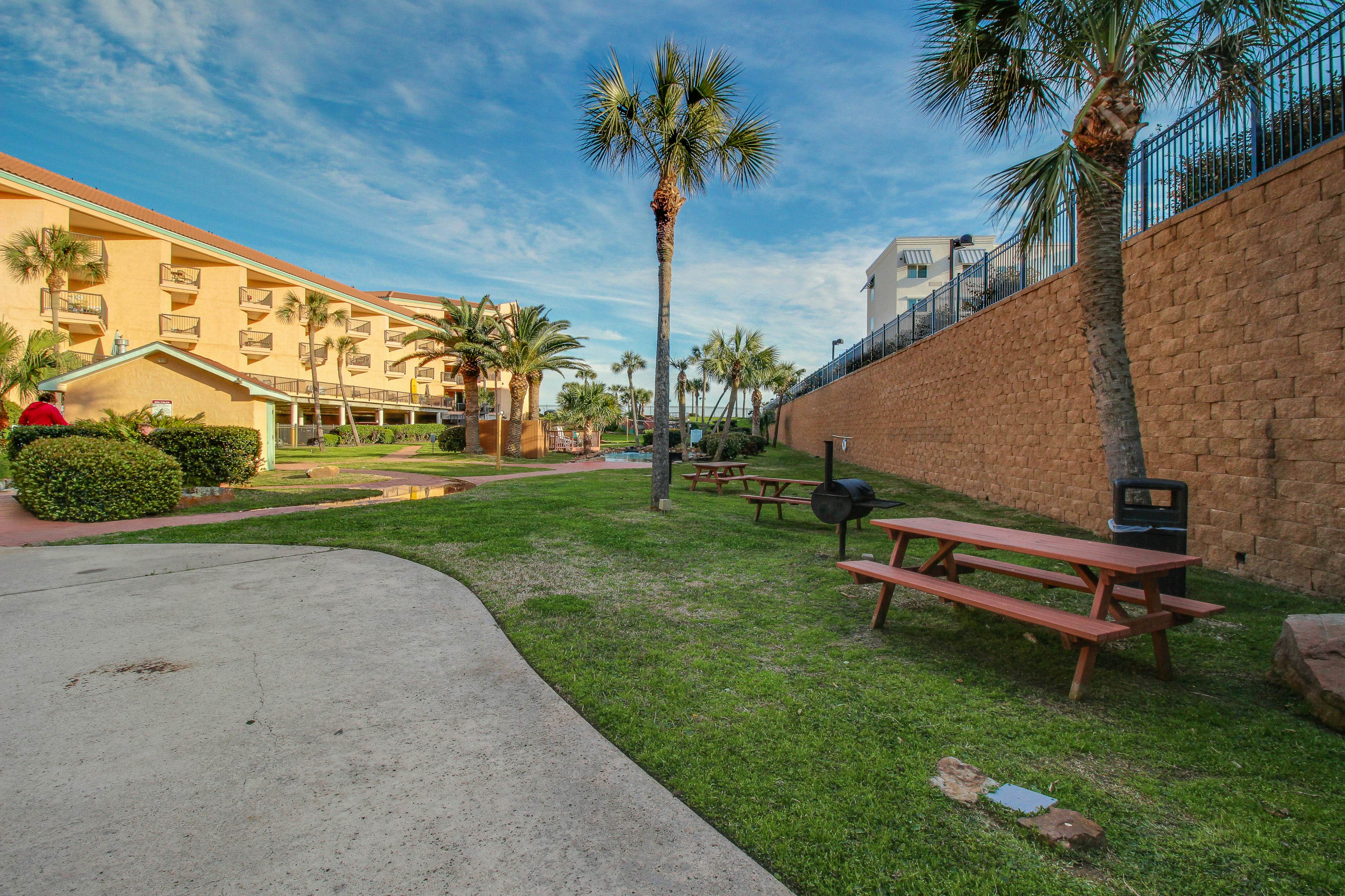 Maravilla Condos Serenity by the Seawall 1 BD Galveston, TX Vacation