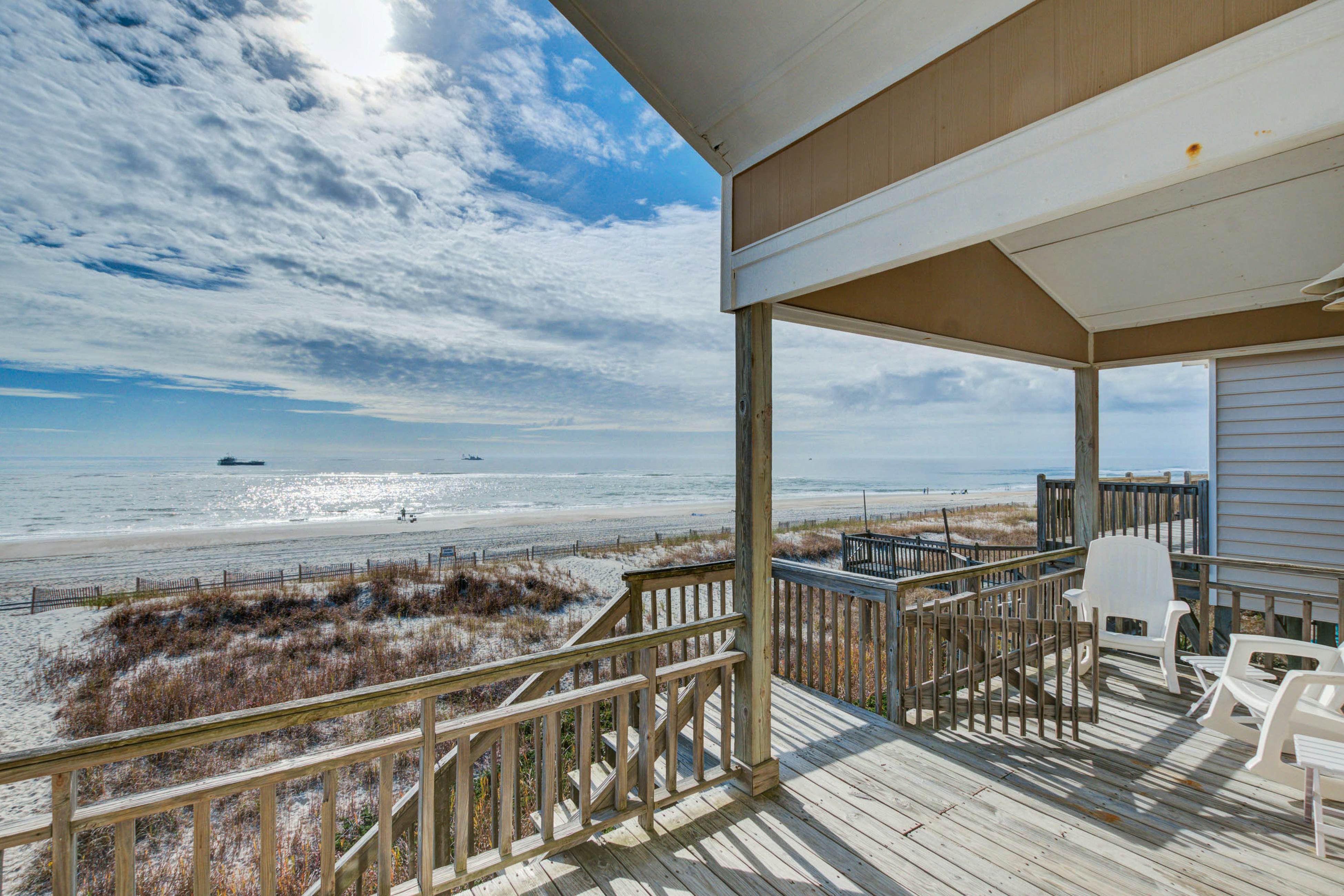 Queen B by the Sea 2 BD Holden Beach, NC Vacation Rental Vacasa