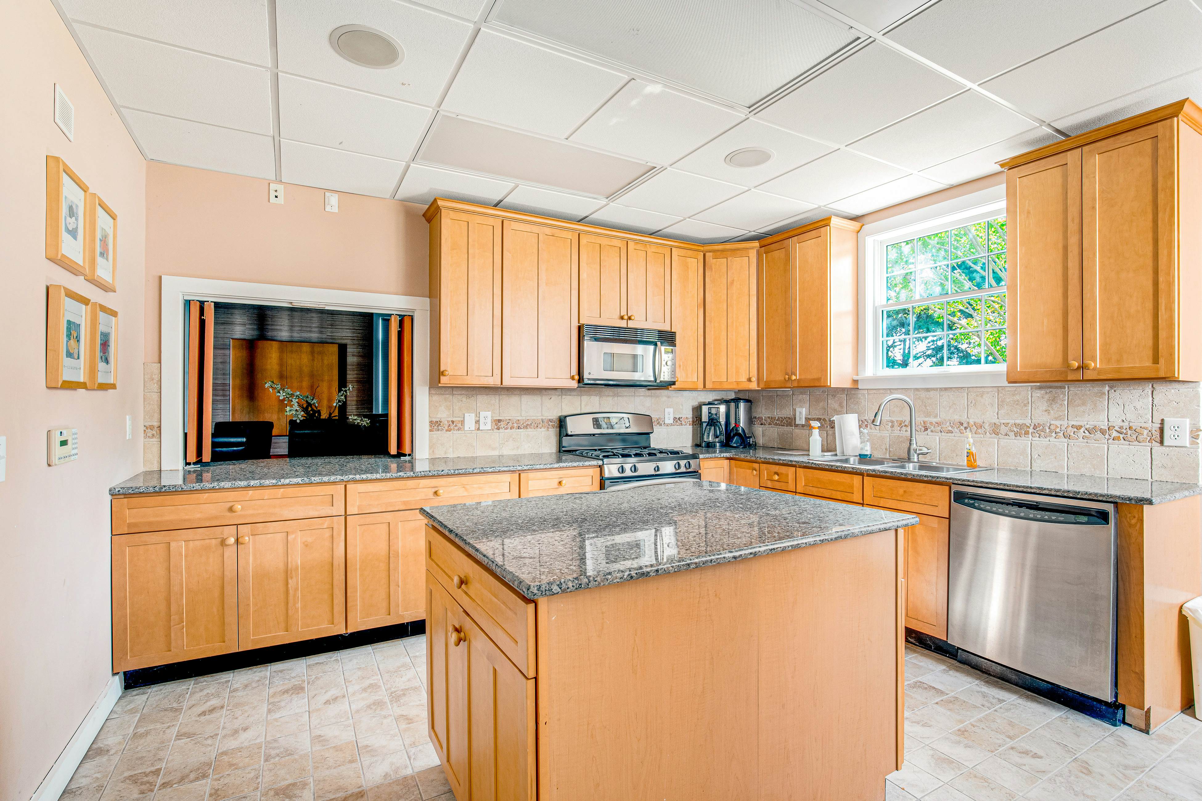 Bethany Lakes - 31302 Terry Cir