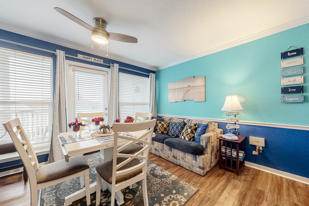 Seascape Condos 2121 1 BD Galveston, TX Vacation Rental Vacasa