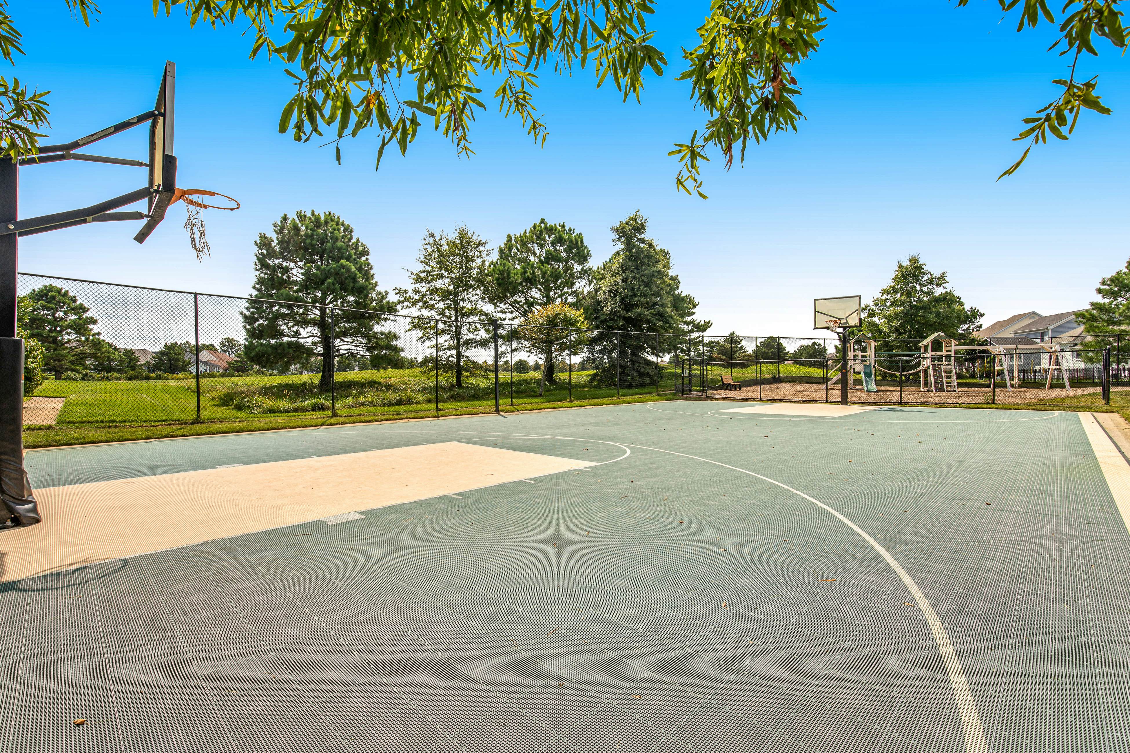 Bear Trap Dunes - 56E October Glory Ave