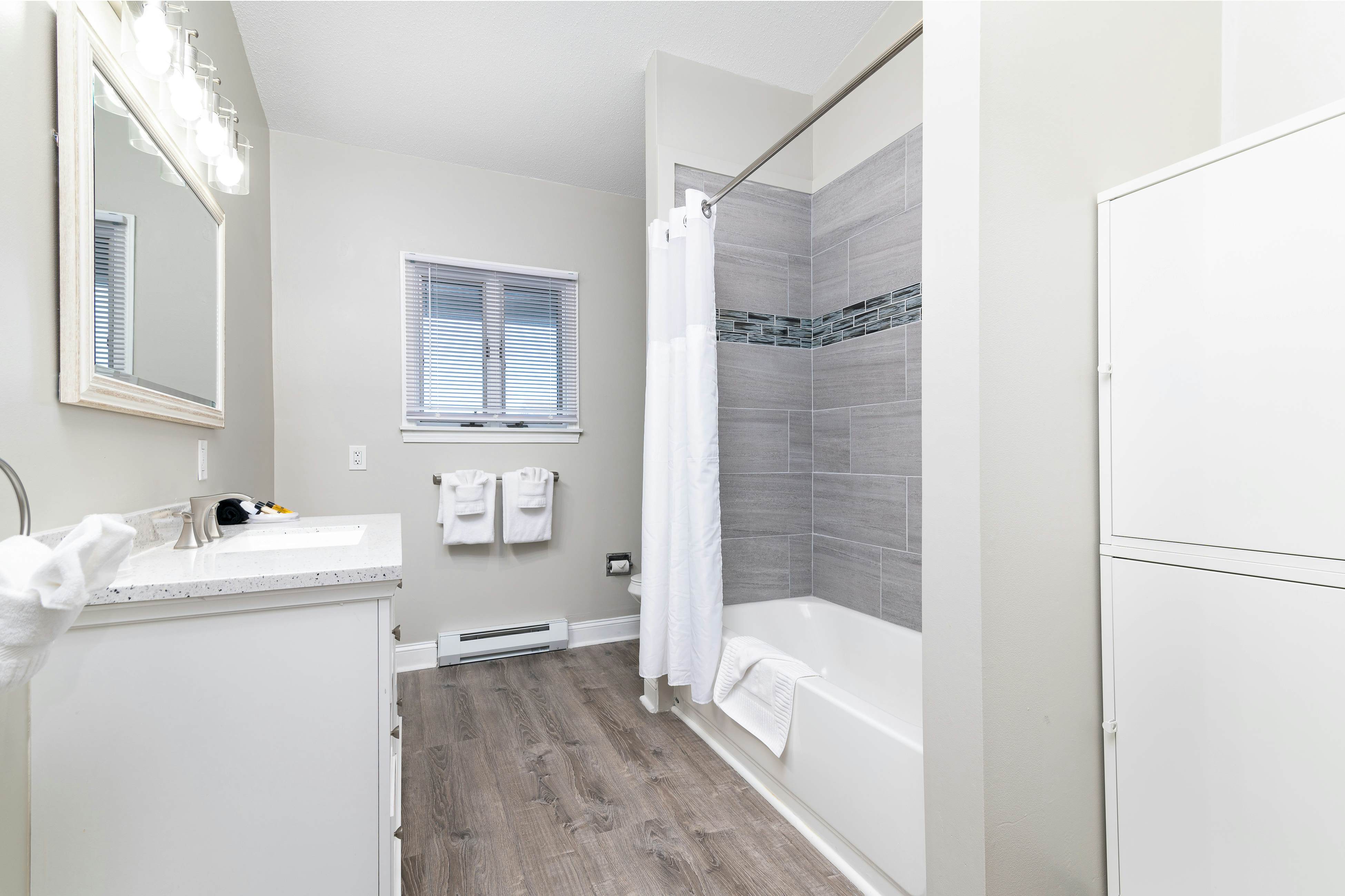 Sandbars Inn #16 - 2nd floor