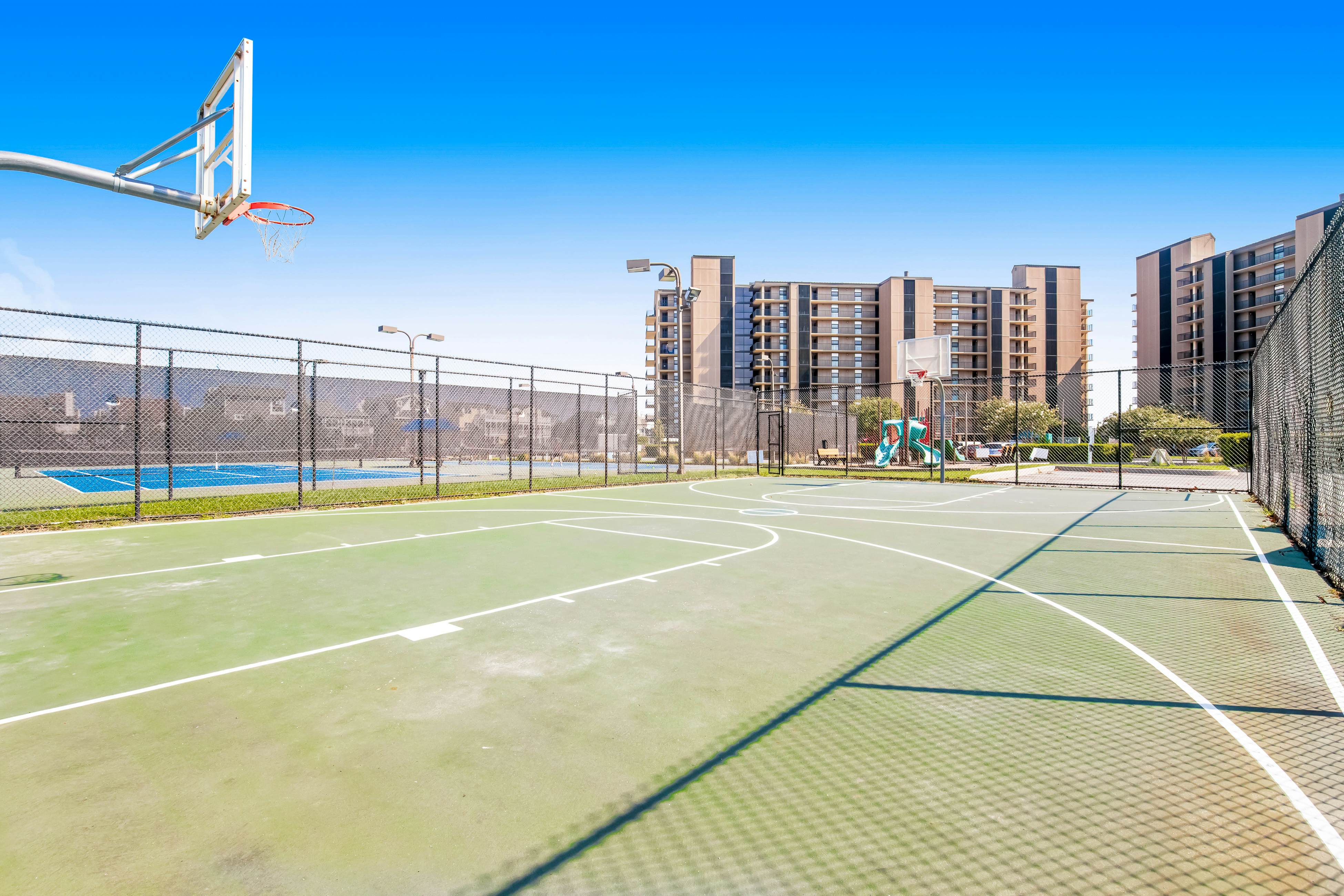 Sea Colony - 56044 Pinewood Dr