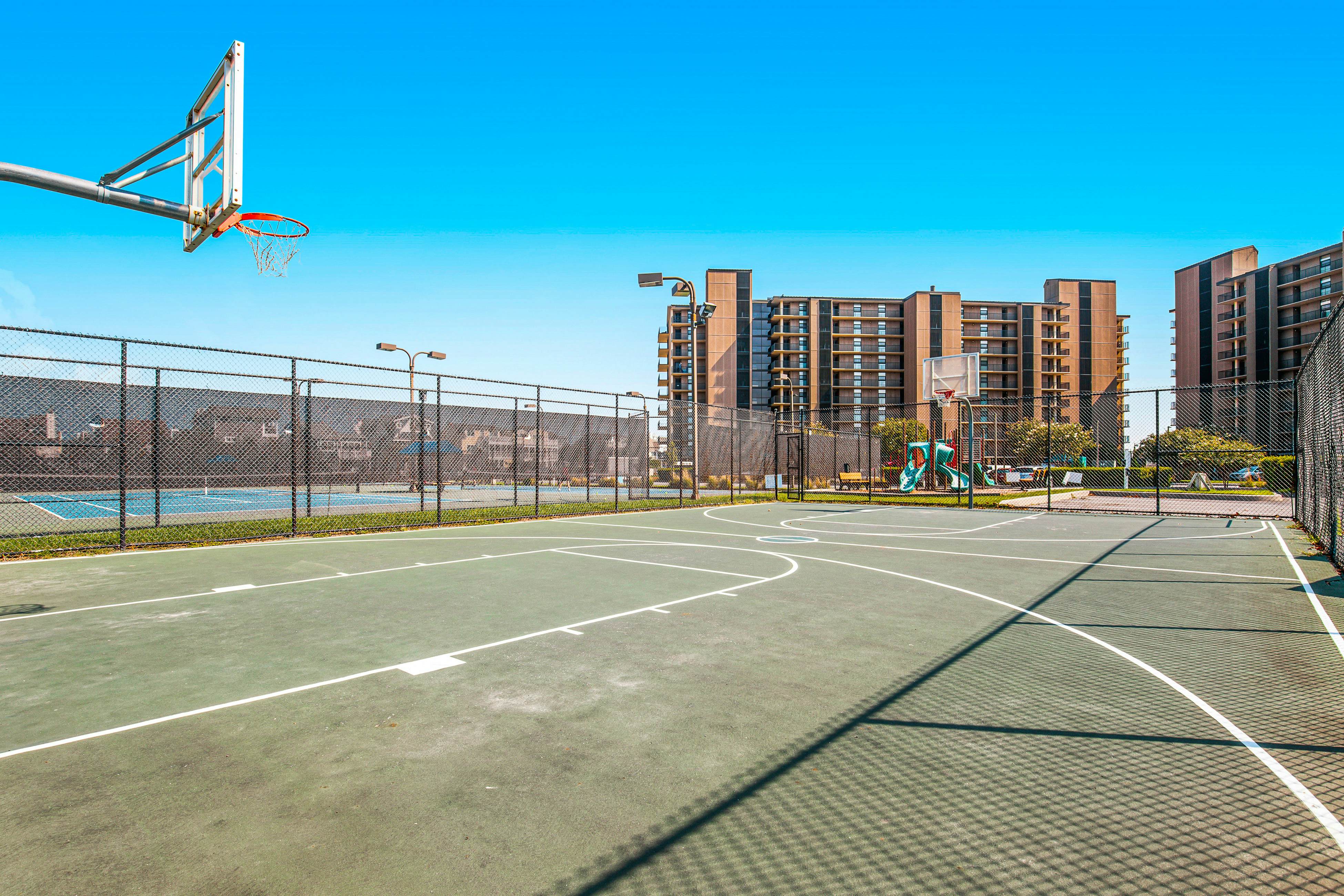 Sea Colony - 55037 Pine Lake Dr