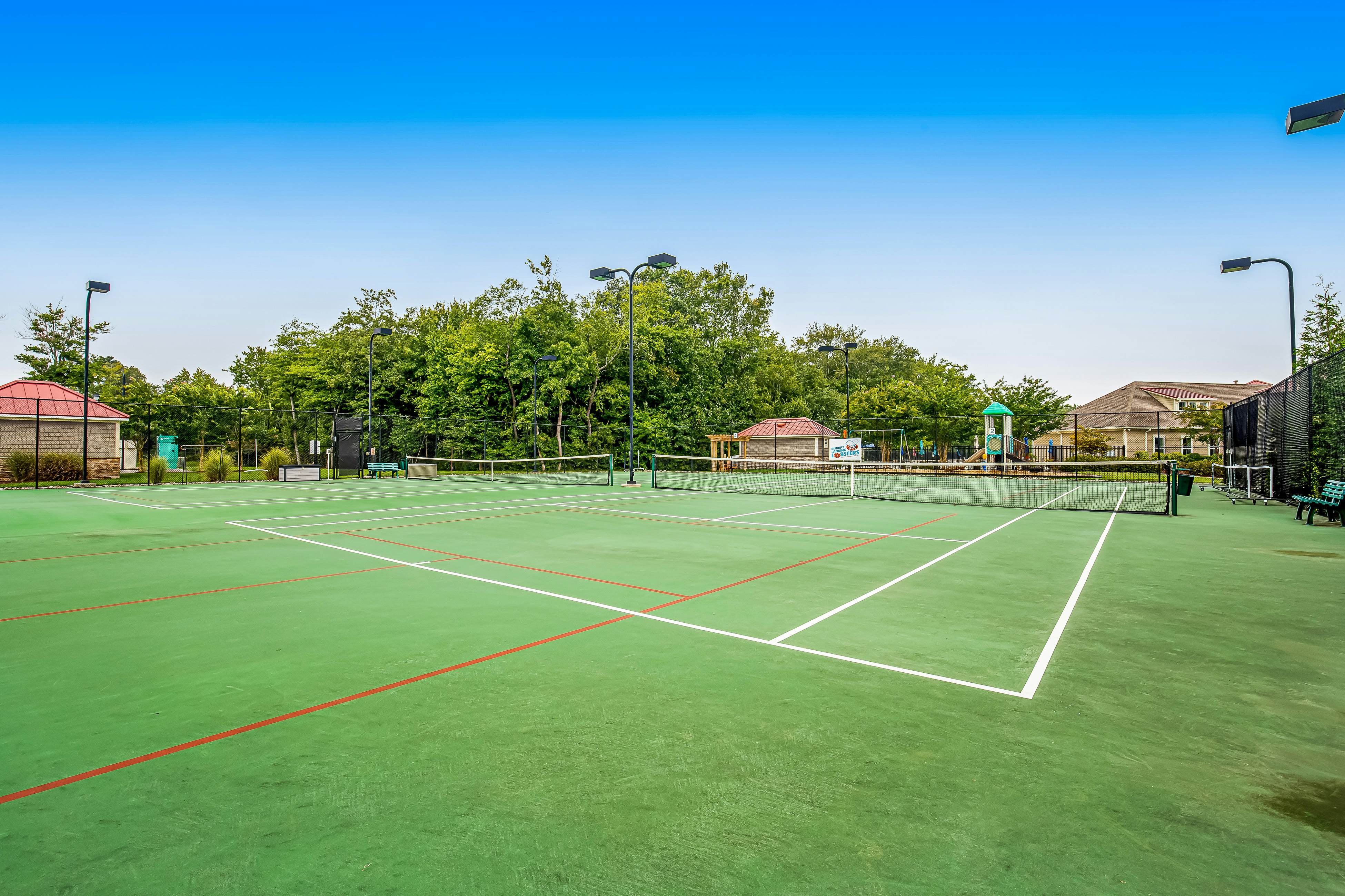 Bishops Landing - 16985 Bellevue Ct