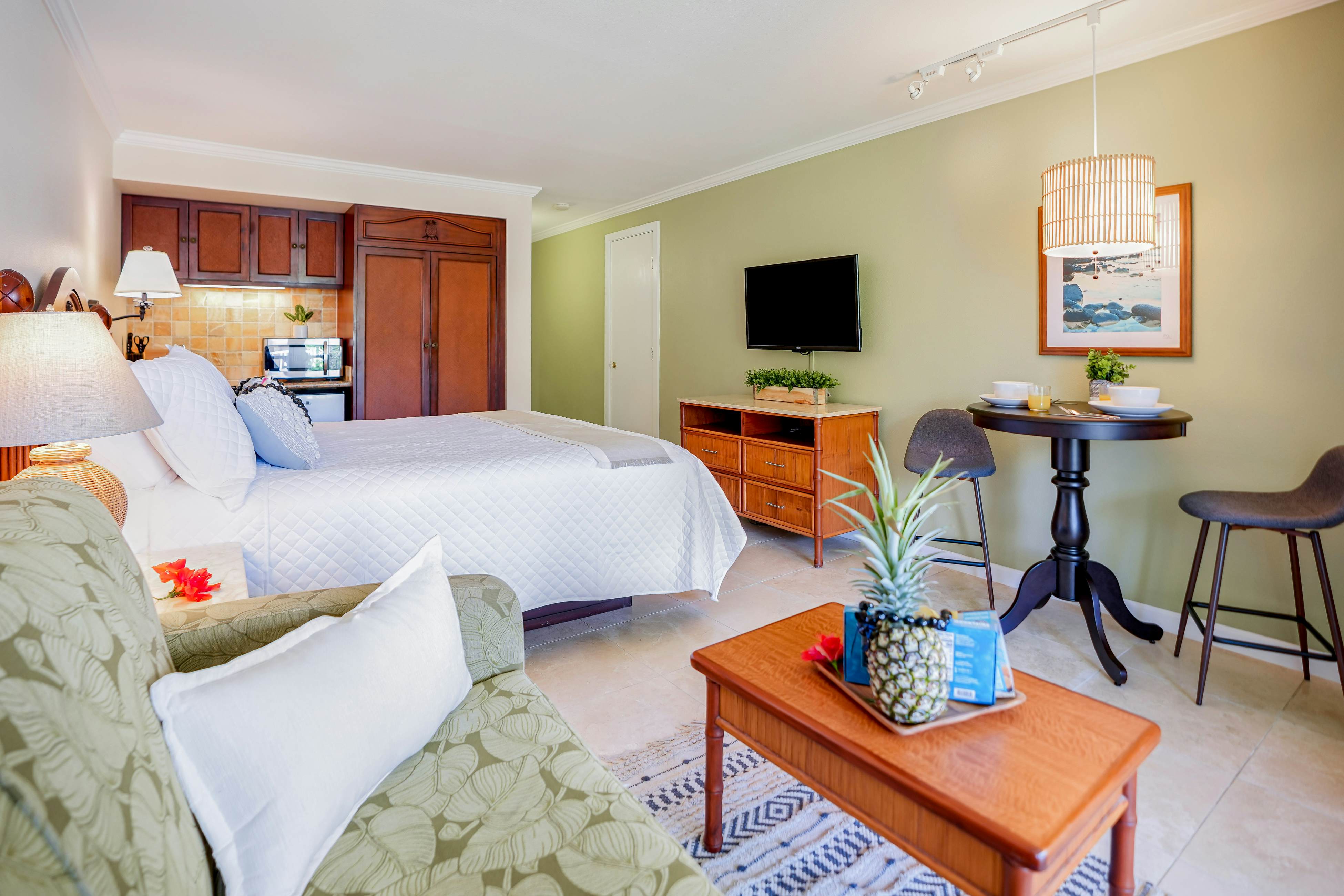 Islander on the Beach 367