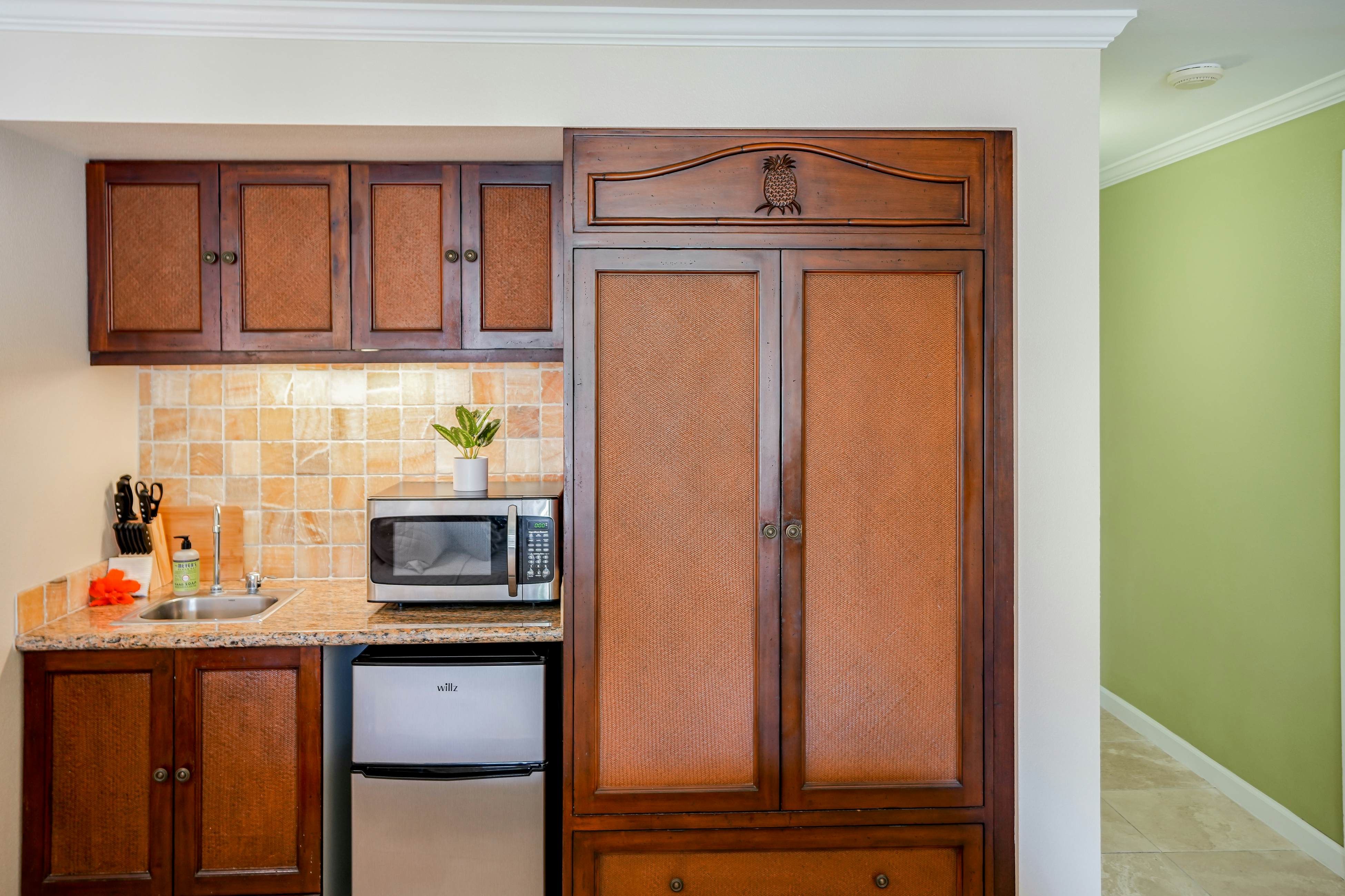 Islander on the Beach 367