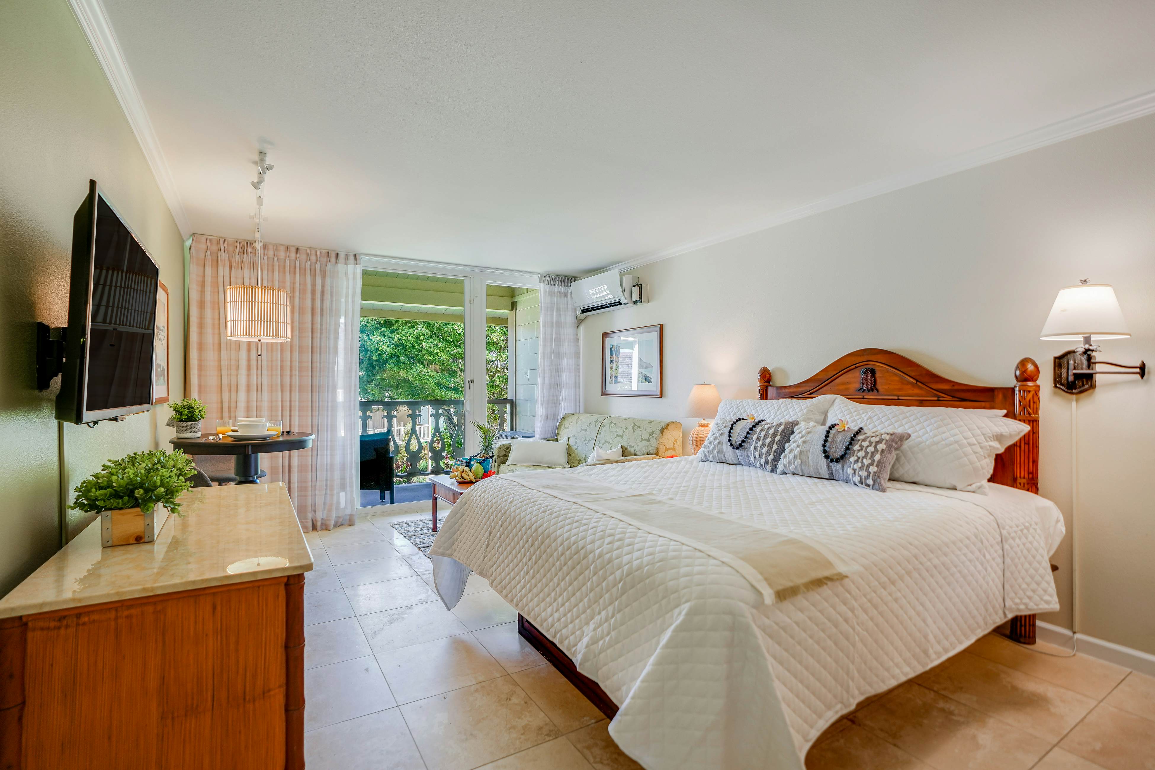 Islander on the Beach 367