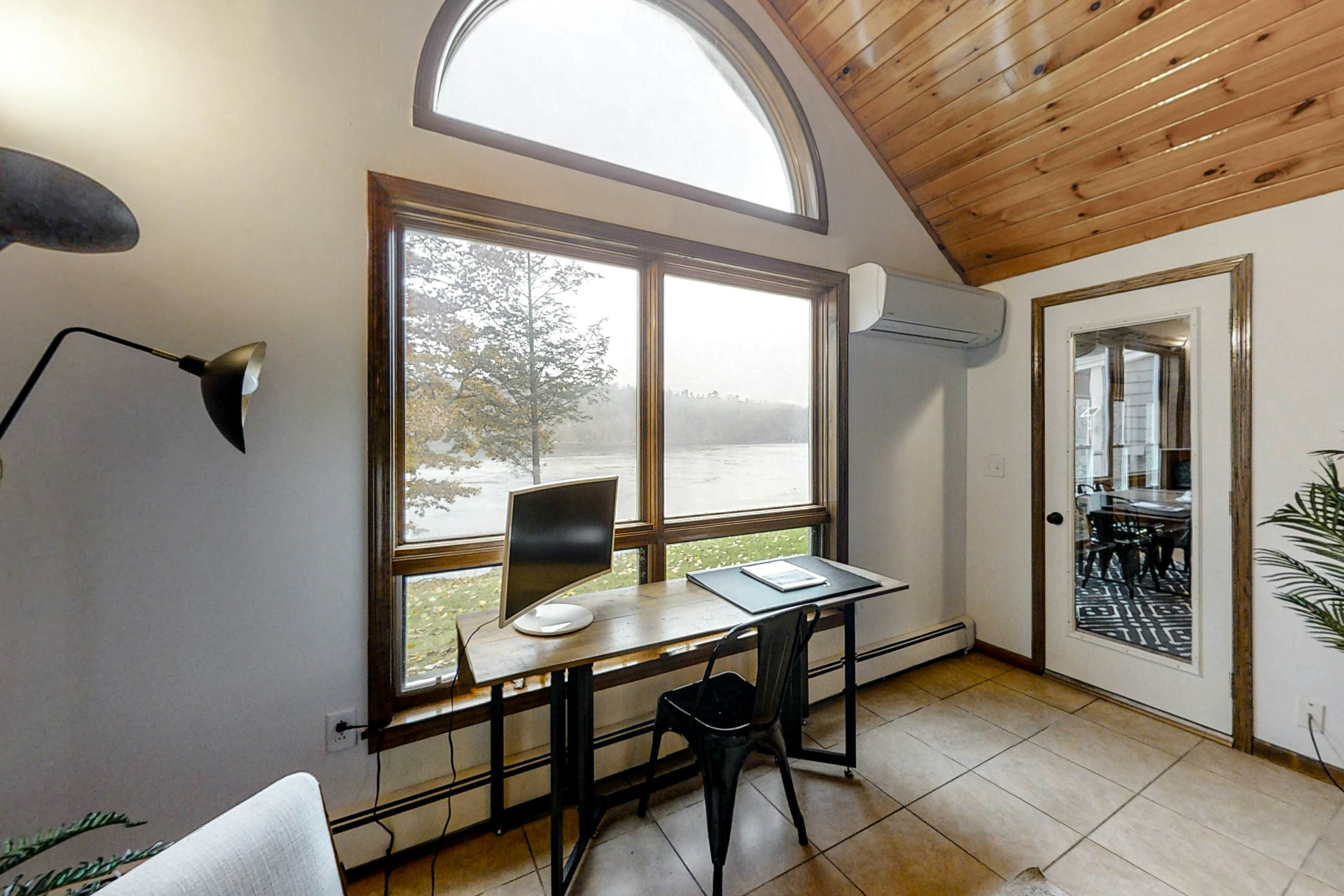 Westport Waterfront 3 BD Westport Island, ME Vacation Rental Vacasa