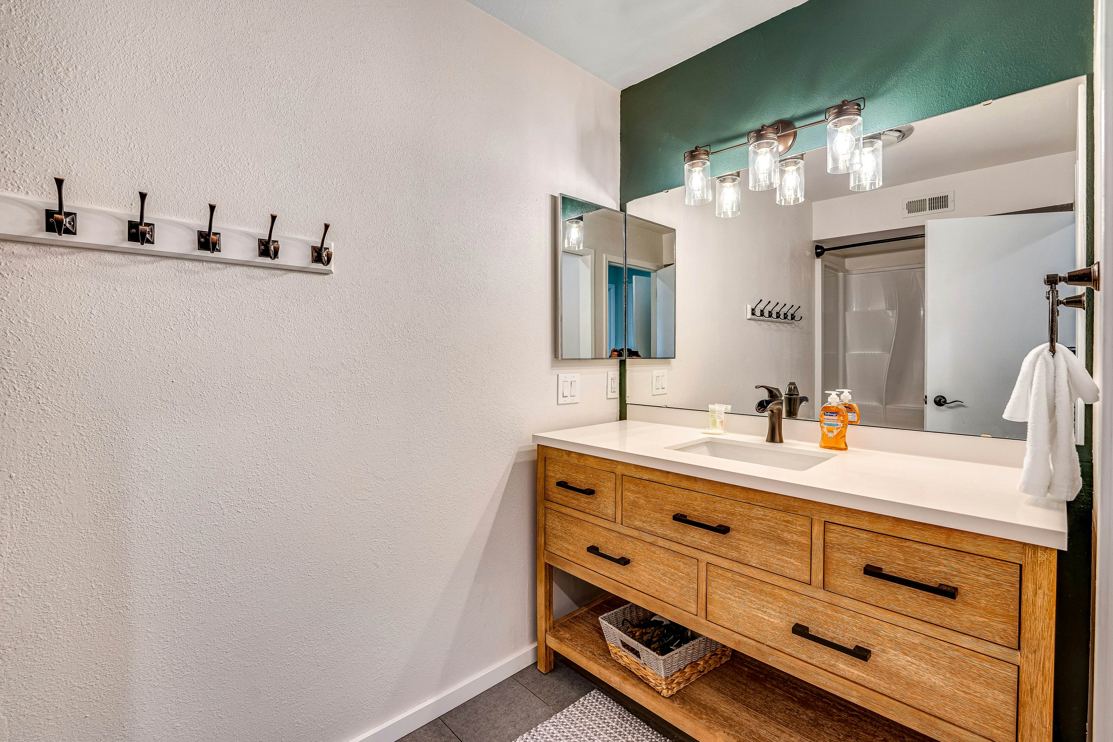 Wapato Point Halmalka 503A