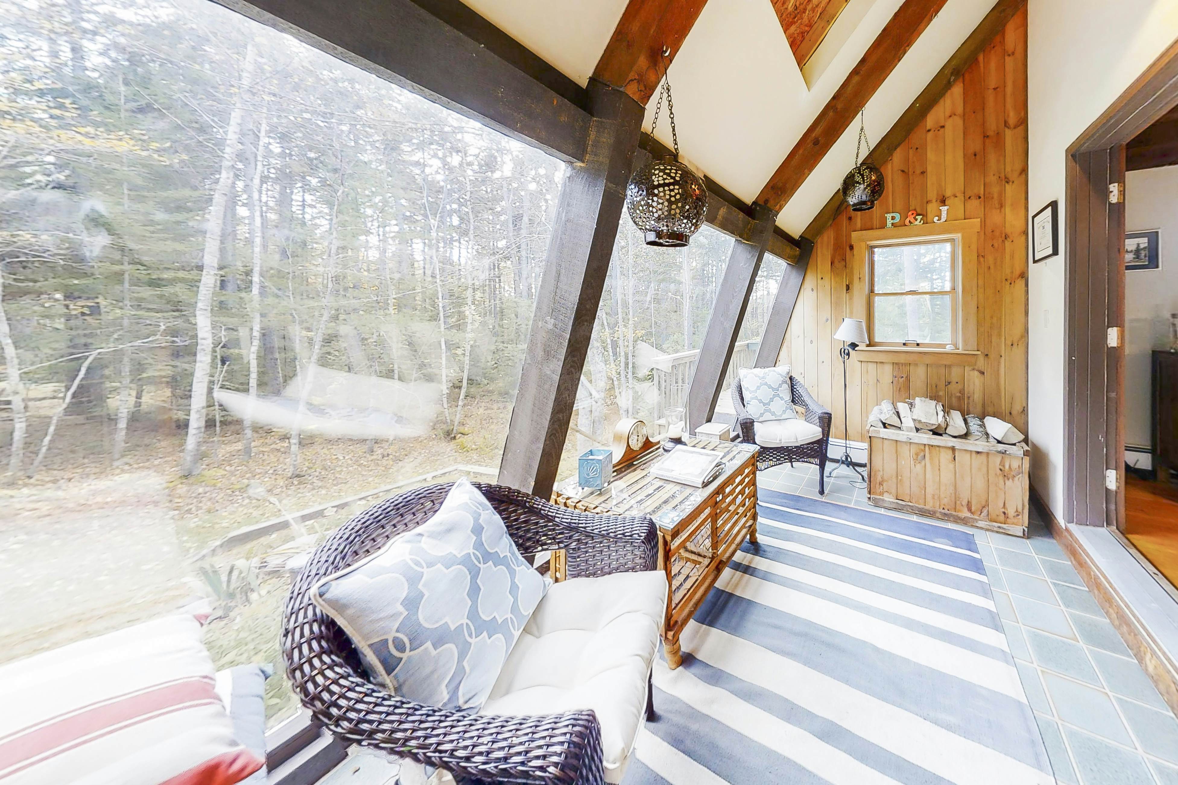 Appalachee Pond Waterfront Cottage