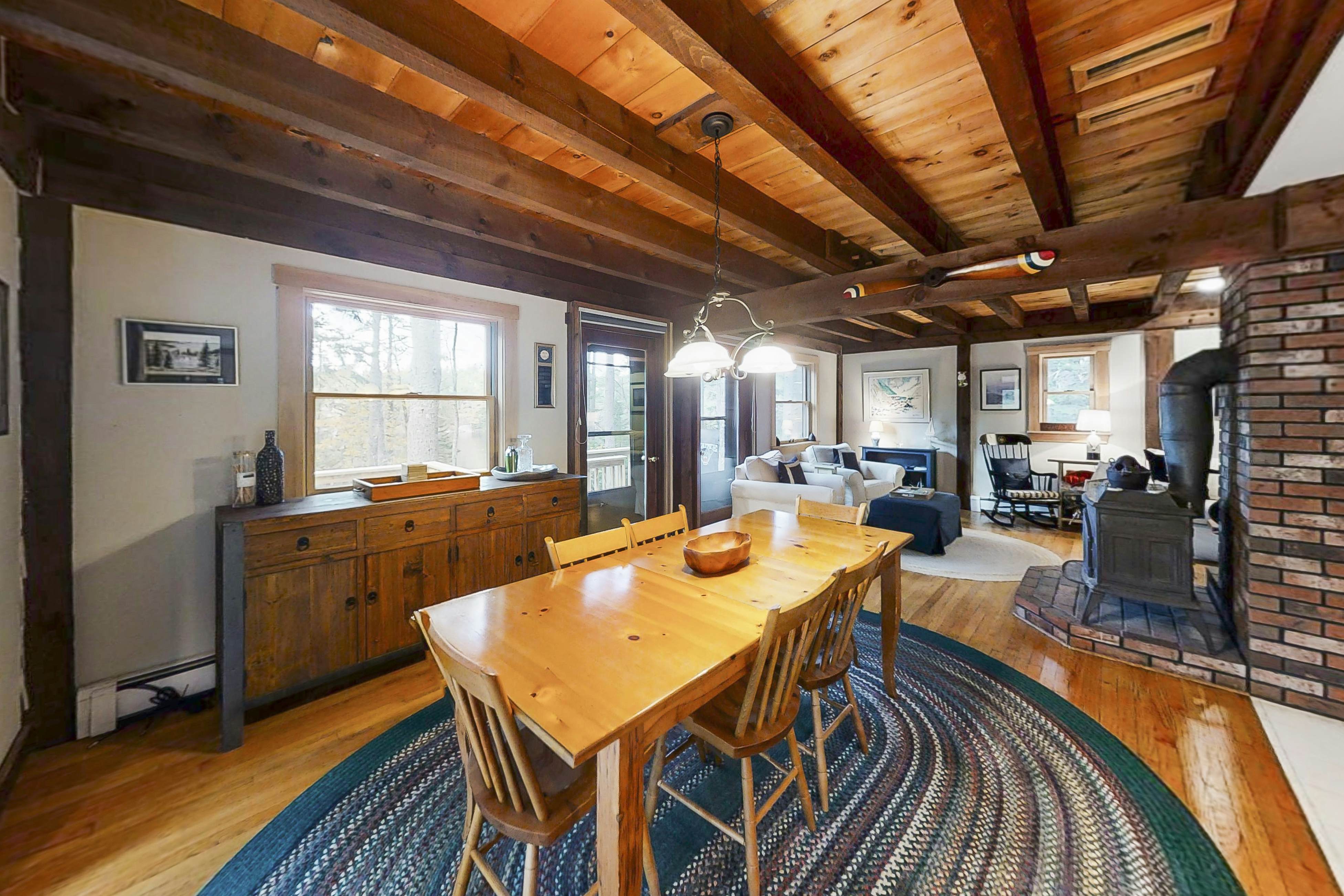 Appalachee Pond Waterfront Cottage