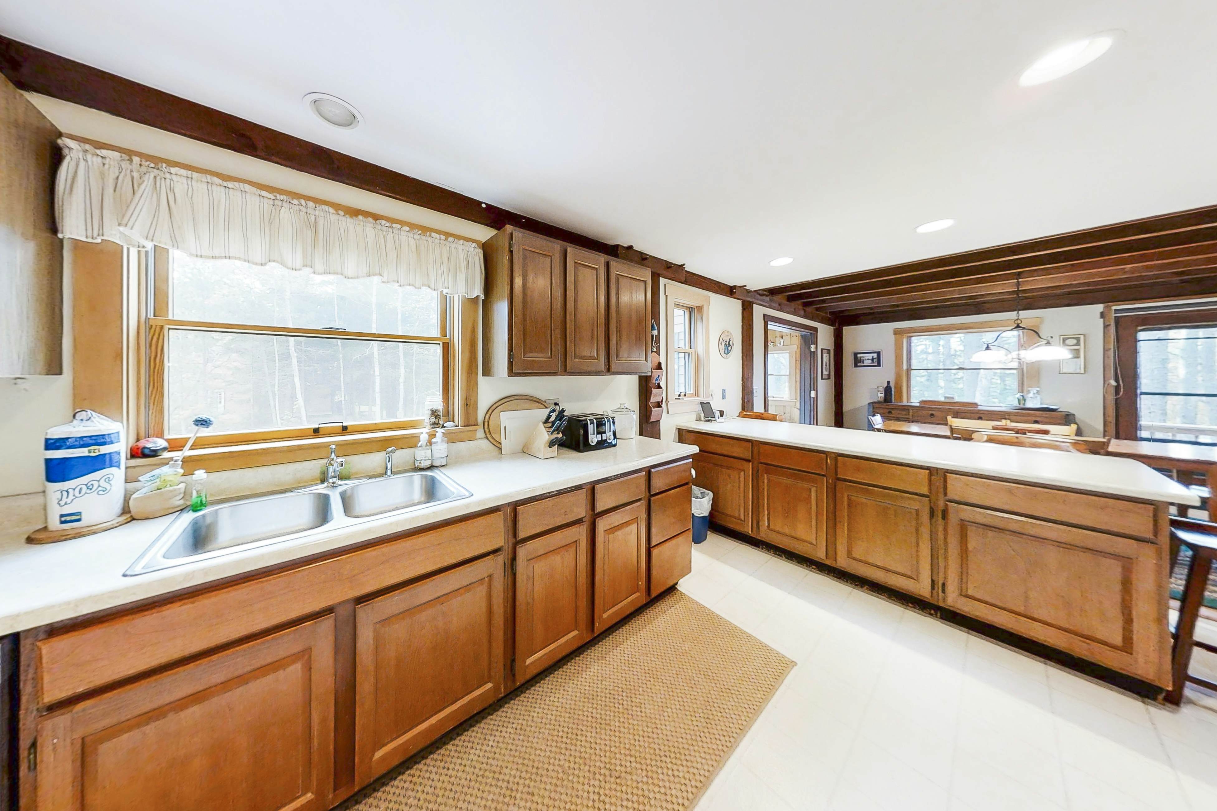 Appalachee Pond Waterfront Cottage