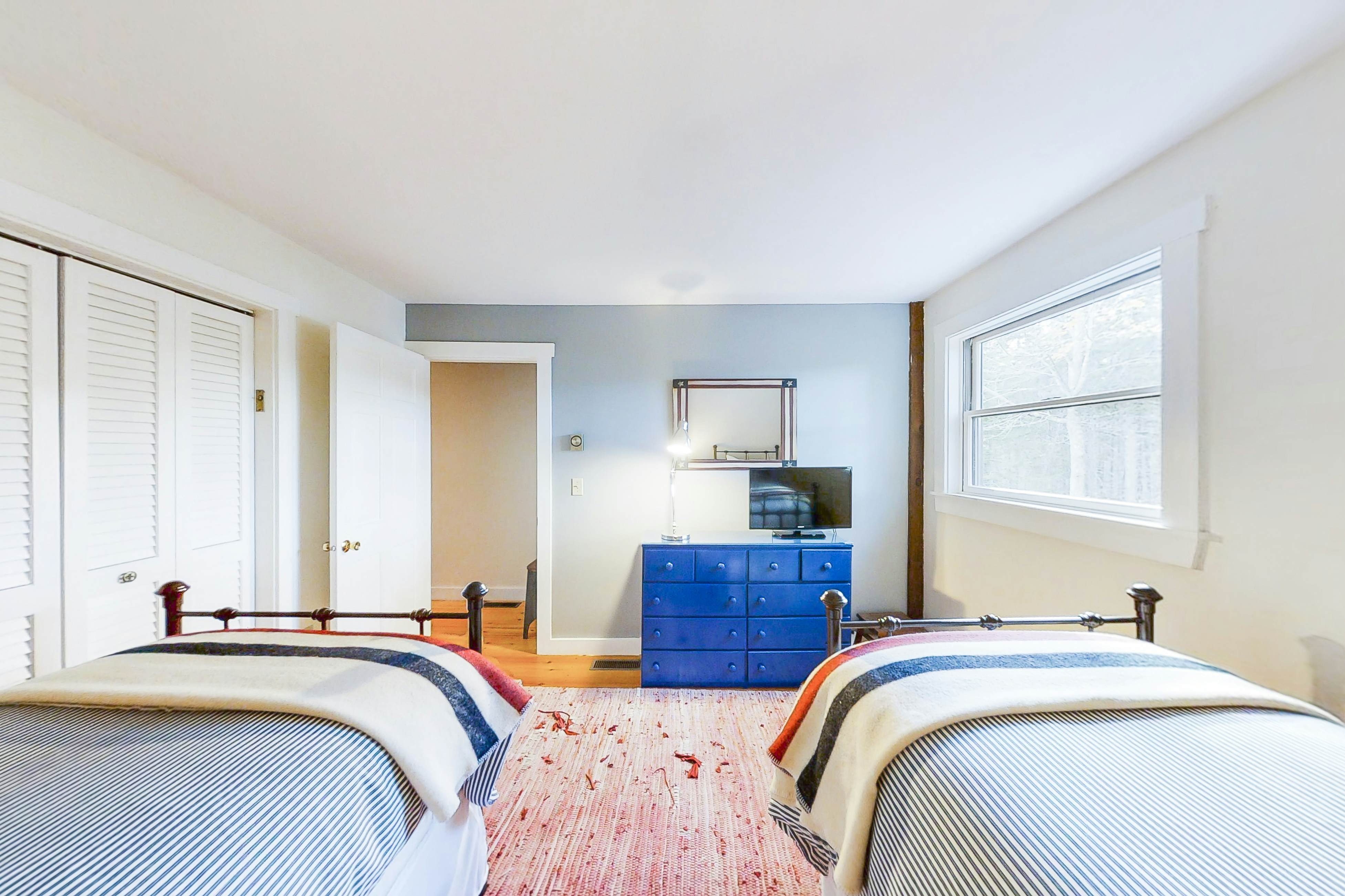 Appalachee Pond Waterfront Cottage