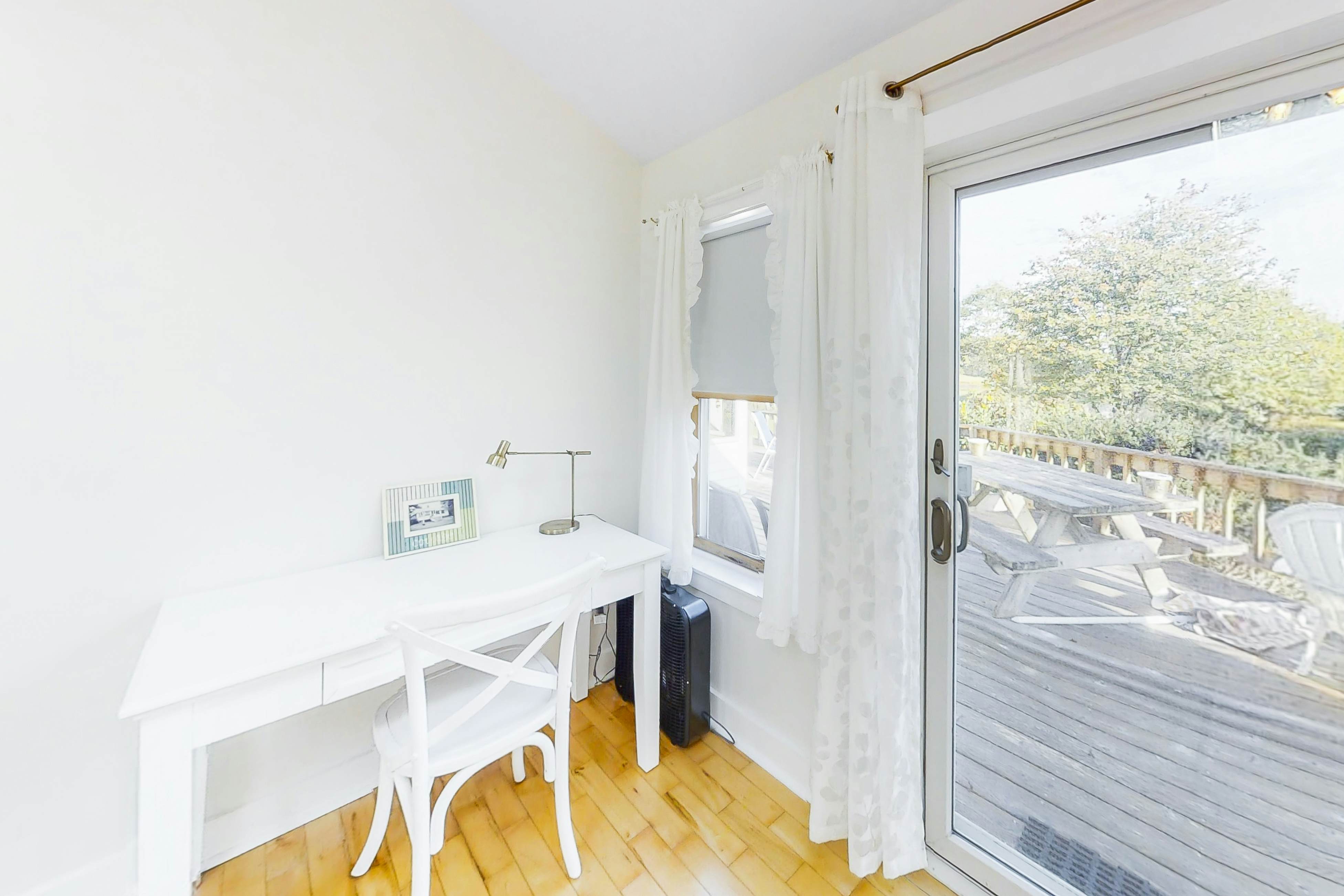 Murray Hill Waterside