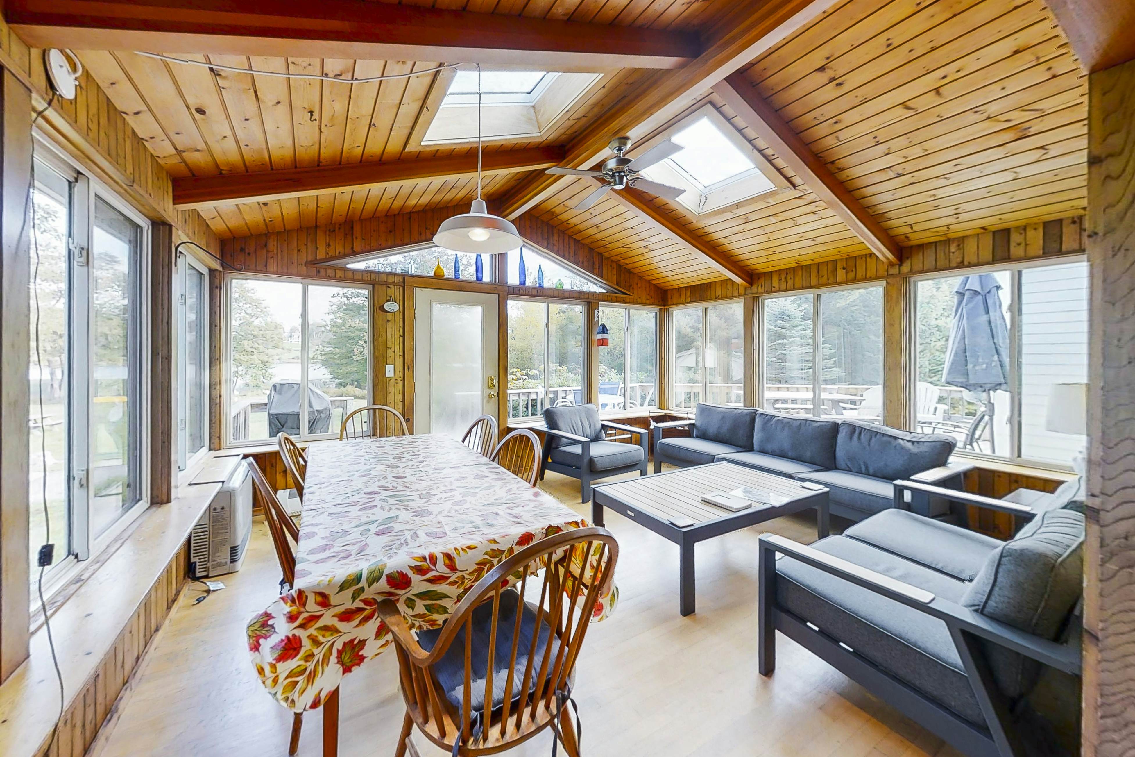 Murray Hill Waterside