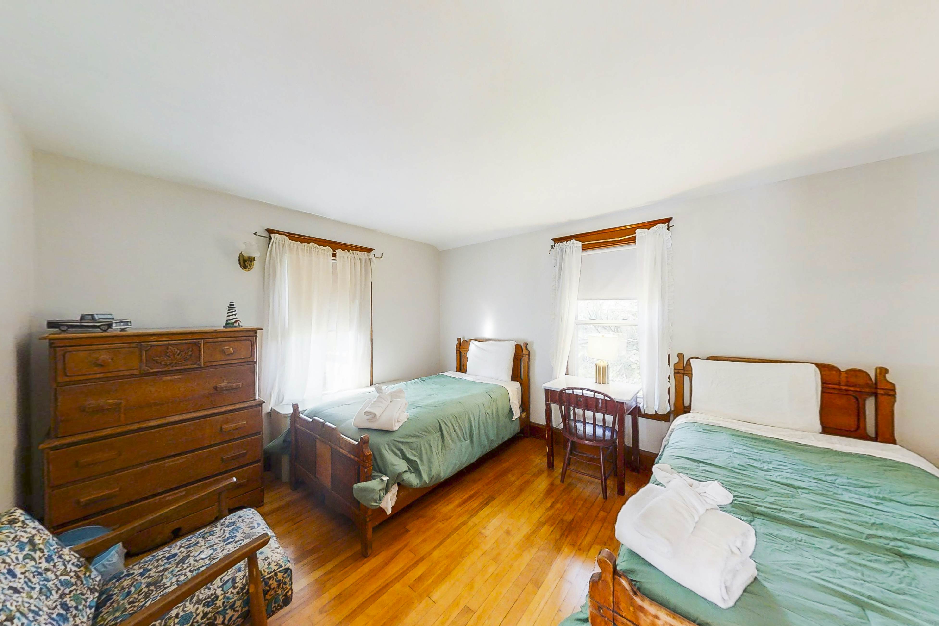 Murray Hill Waterside