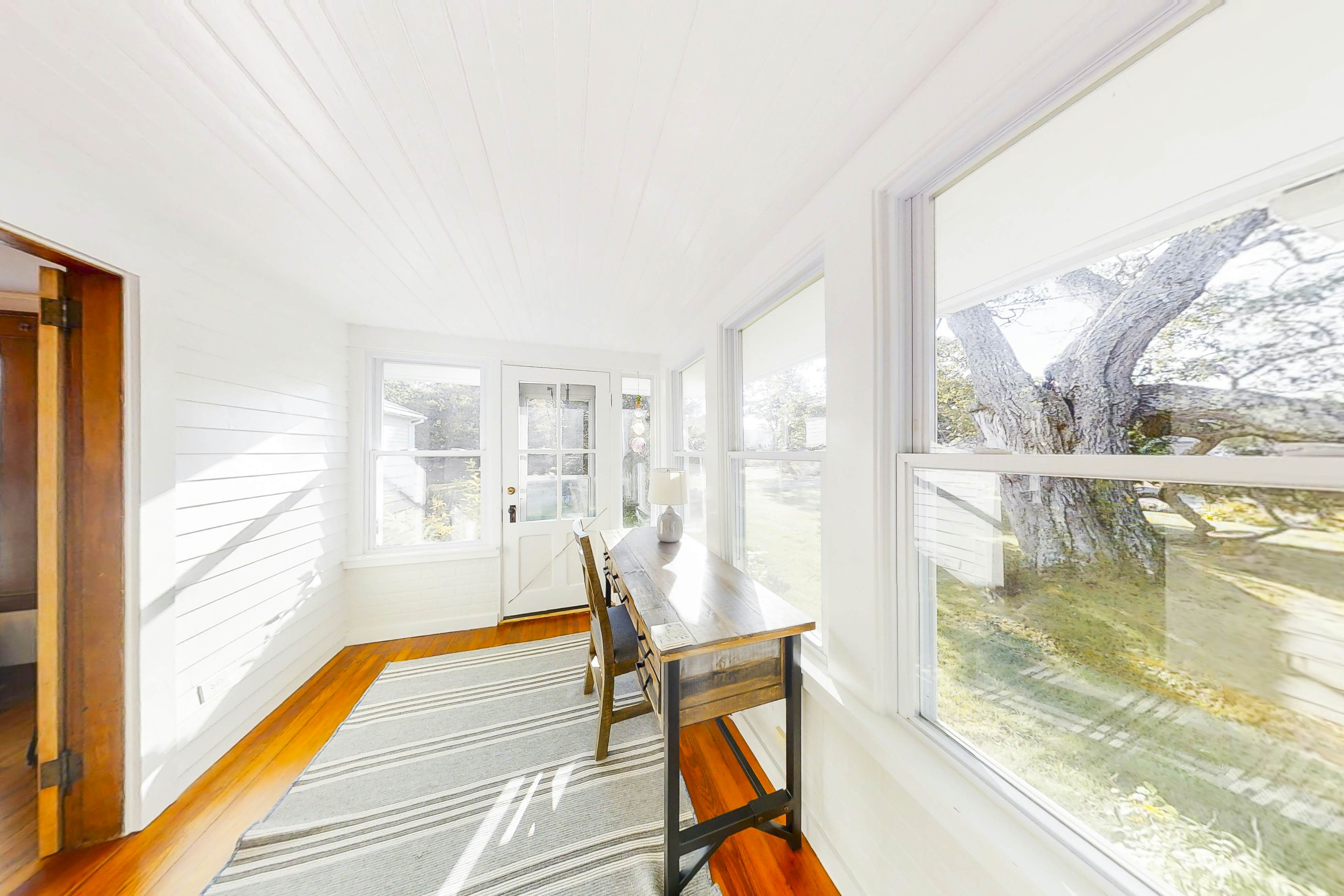 Murray Hill Waterside