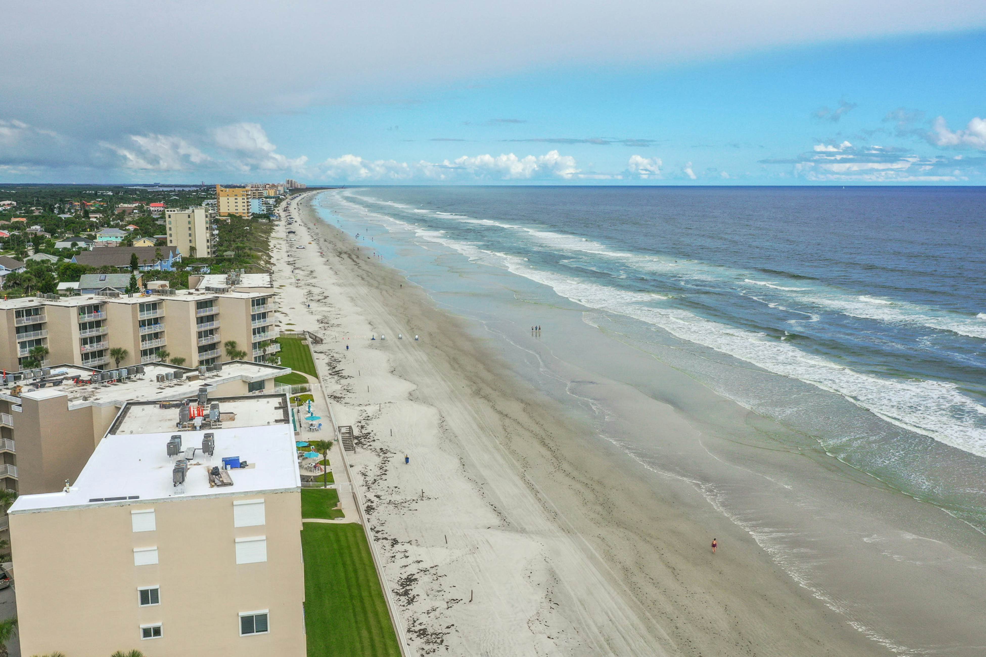 Pelican 501A 1 BD New Smyrna Beach, FL Vacation Rental Vacasa