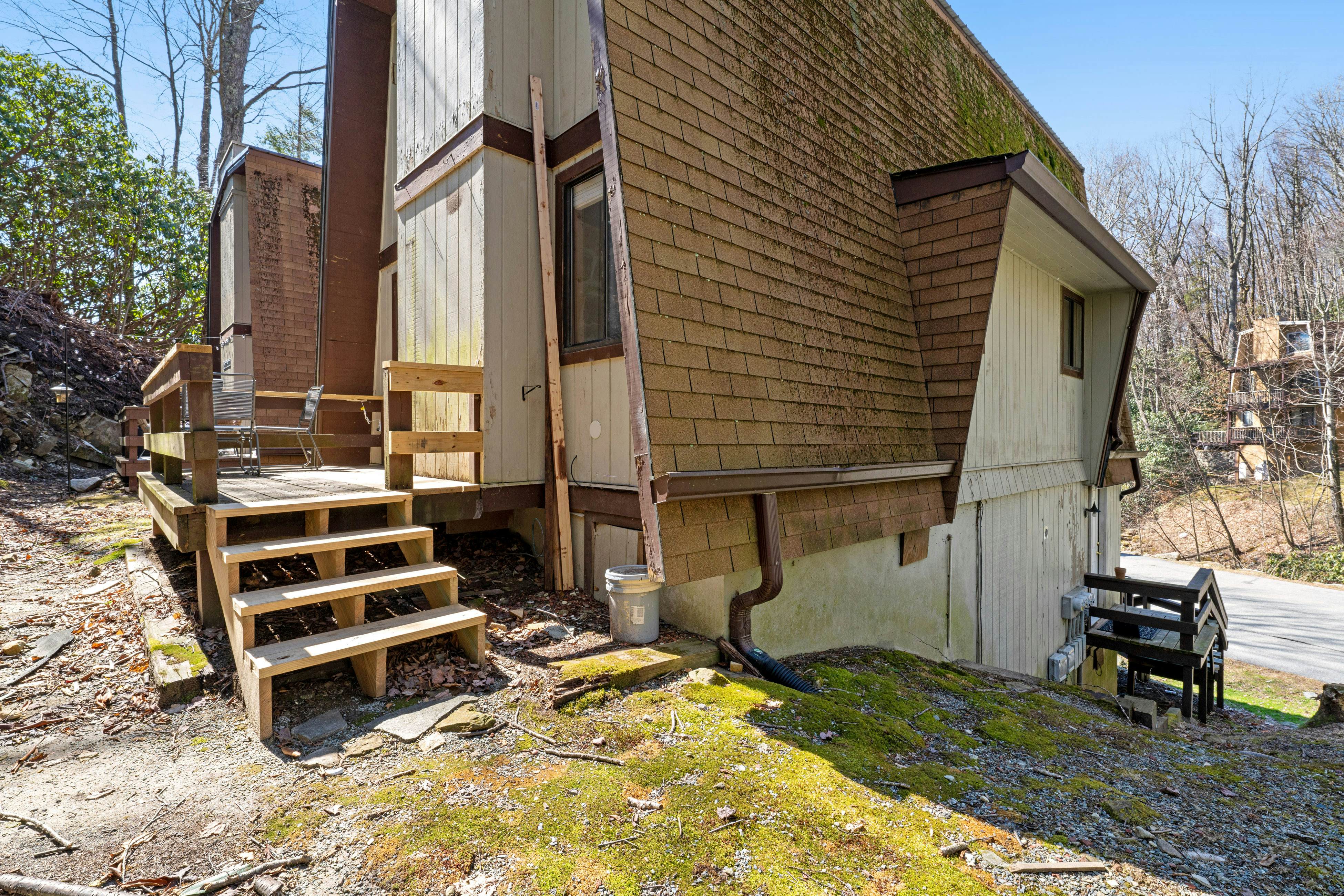 30A Creekside 1 BD Banner Elk, NC Vacation Rental Vacasa