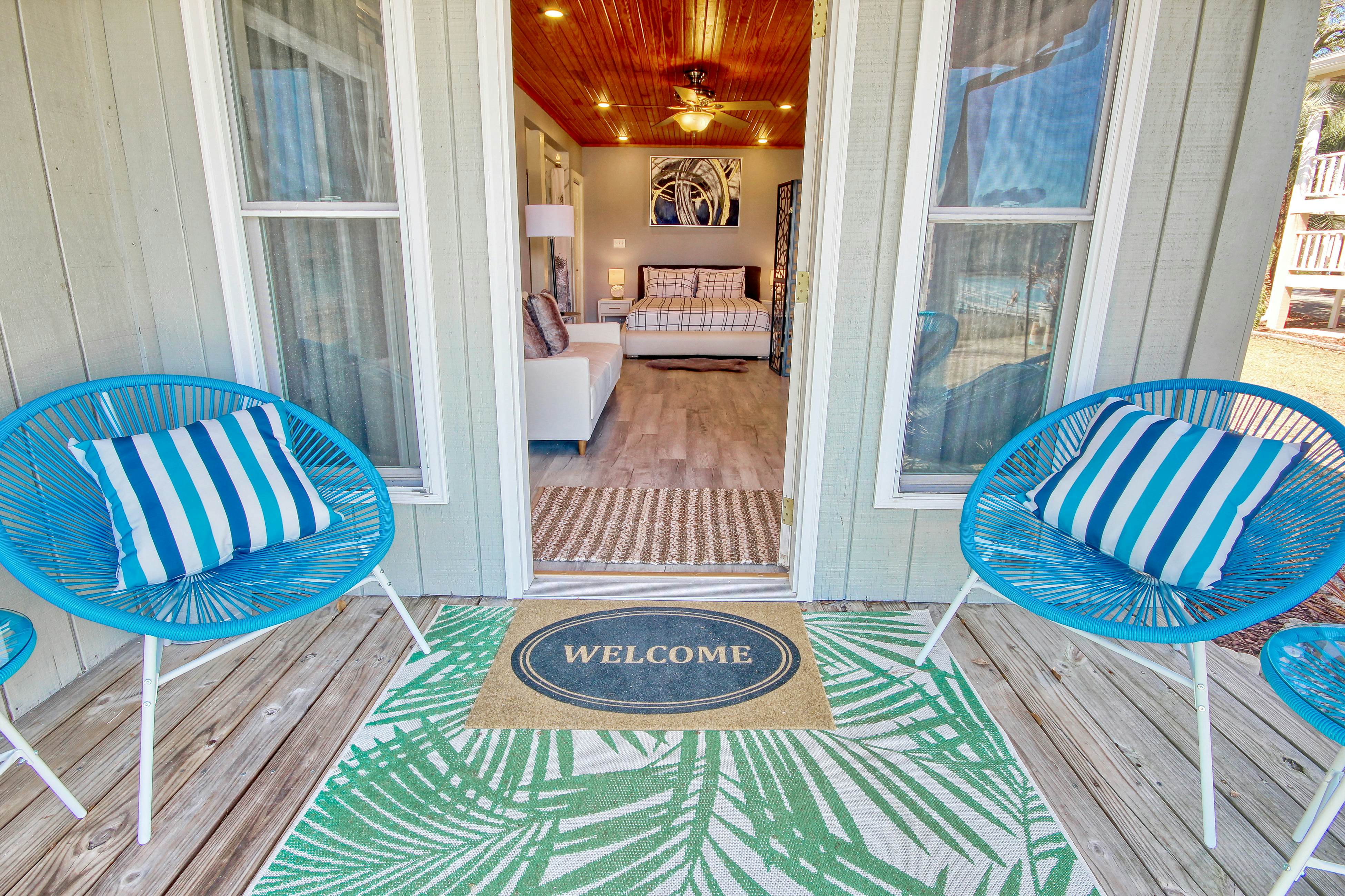 Shallotte Cottage 2 BD Shallotte, NC Vacation Rental Vacasa