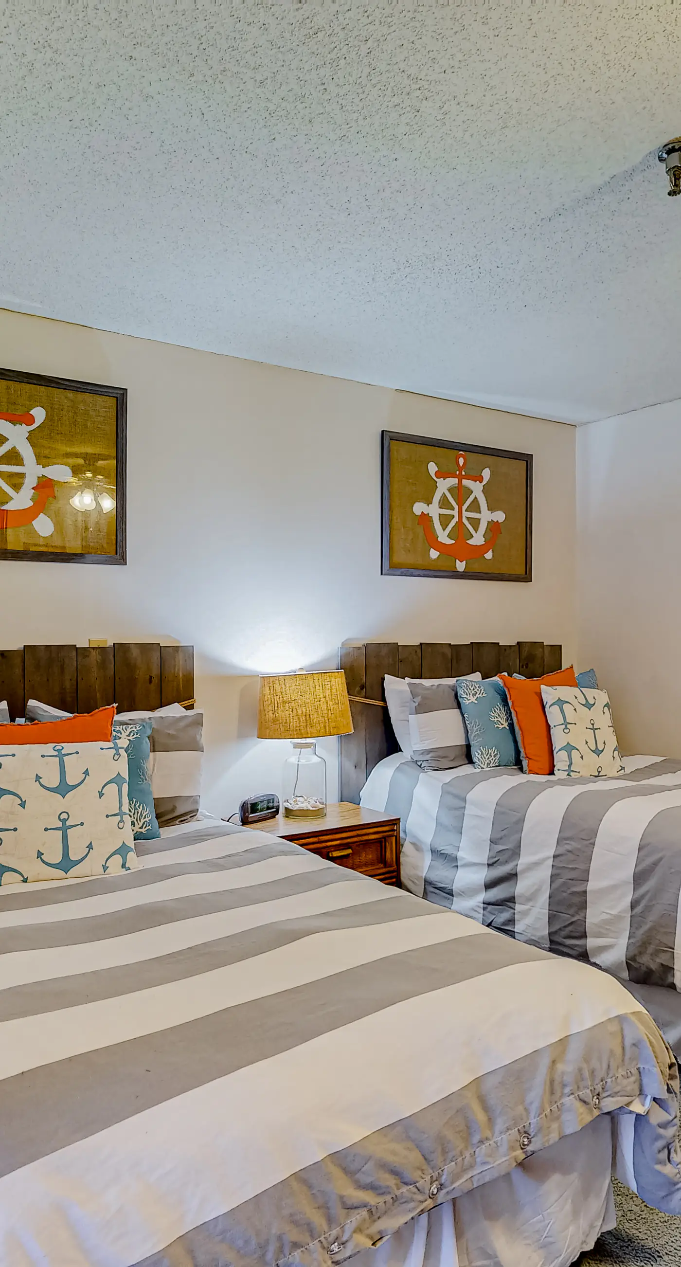 Wellington Manor 240