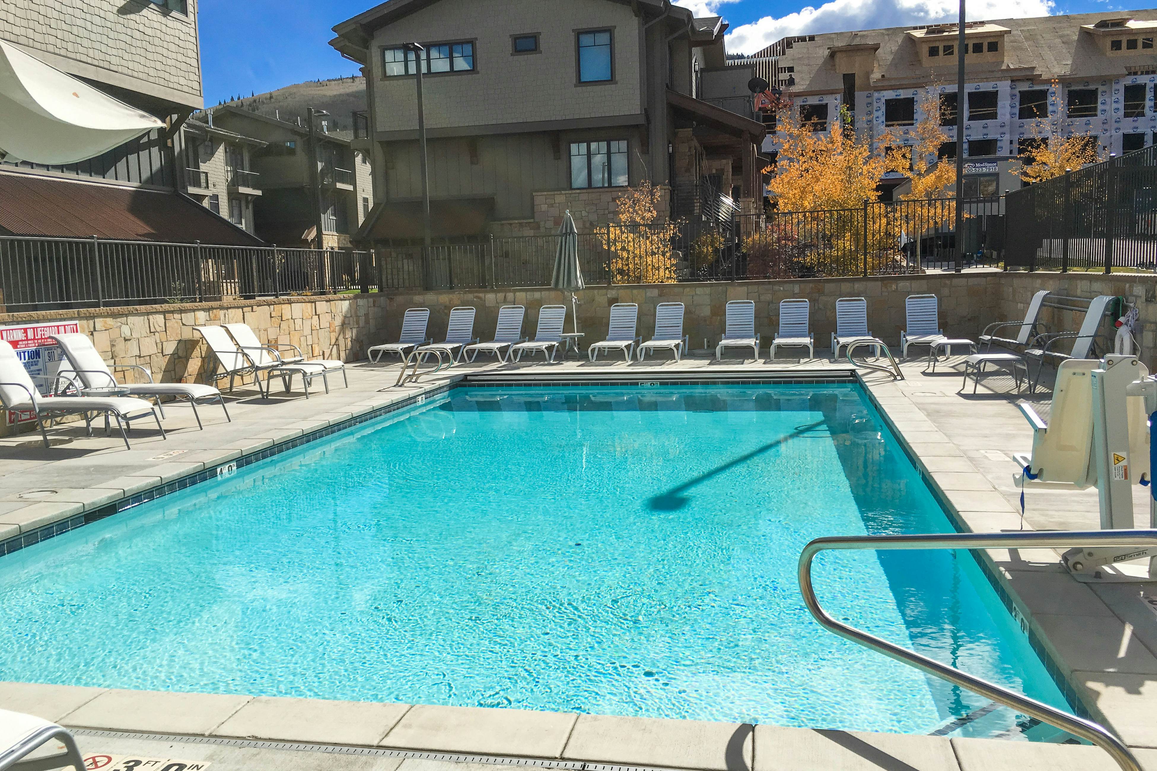 Modern Blackstone Paradise #2A